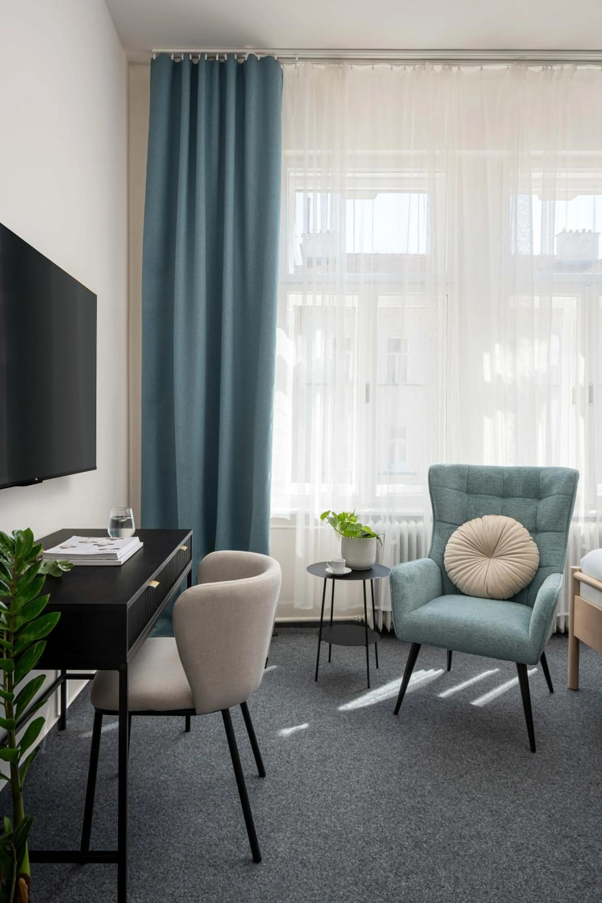 Seating area in Hotel Botanica by goodnite cz