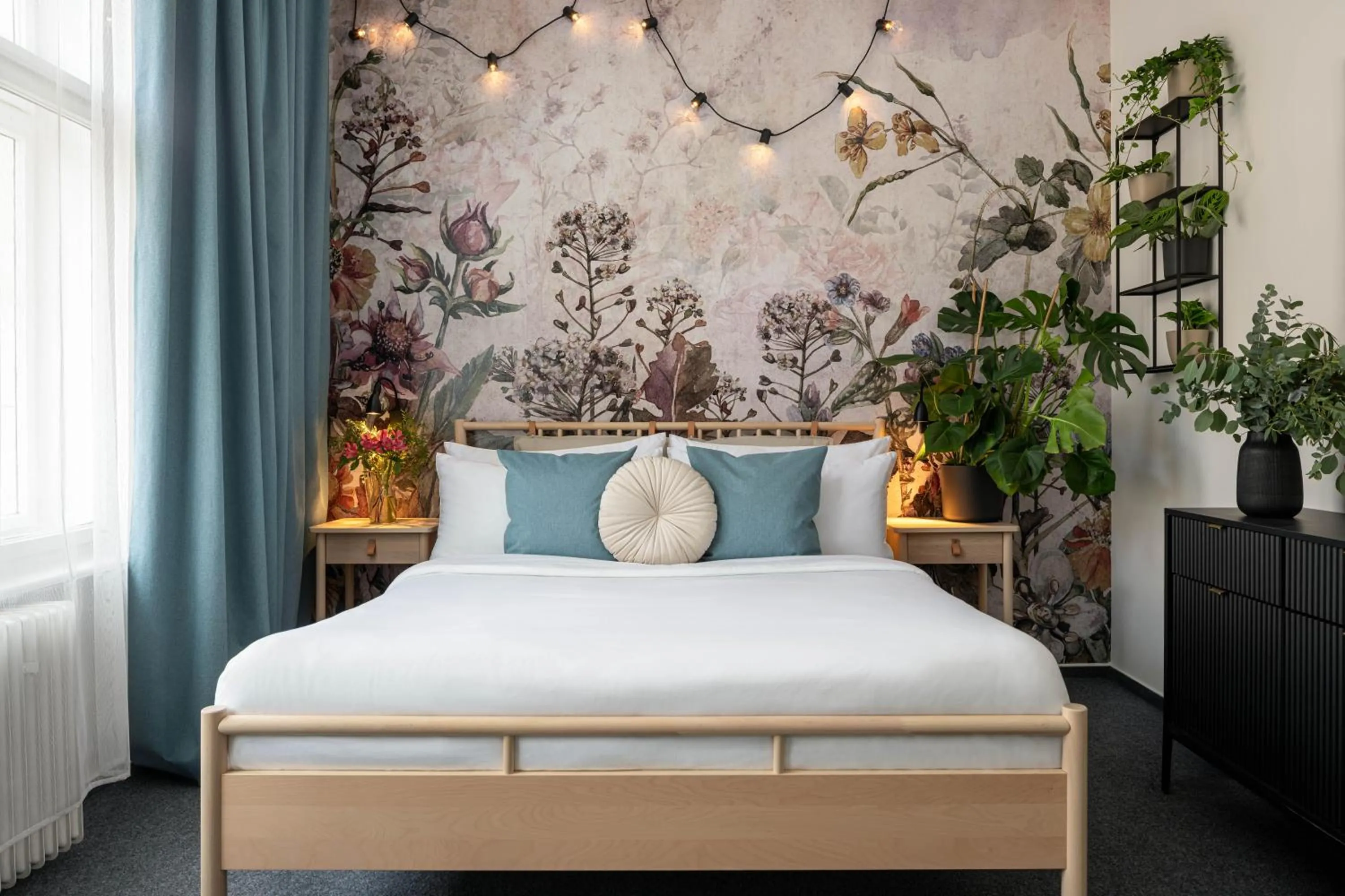 Bed in Hotel Botanica by goodnite cz