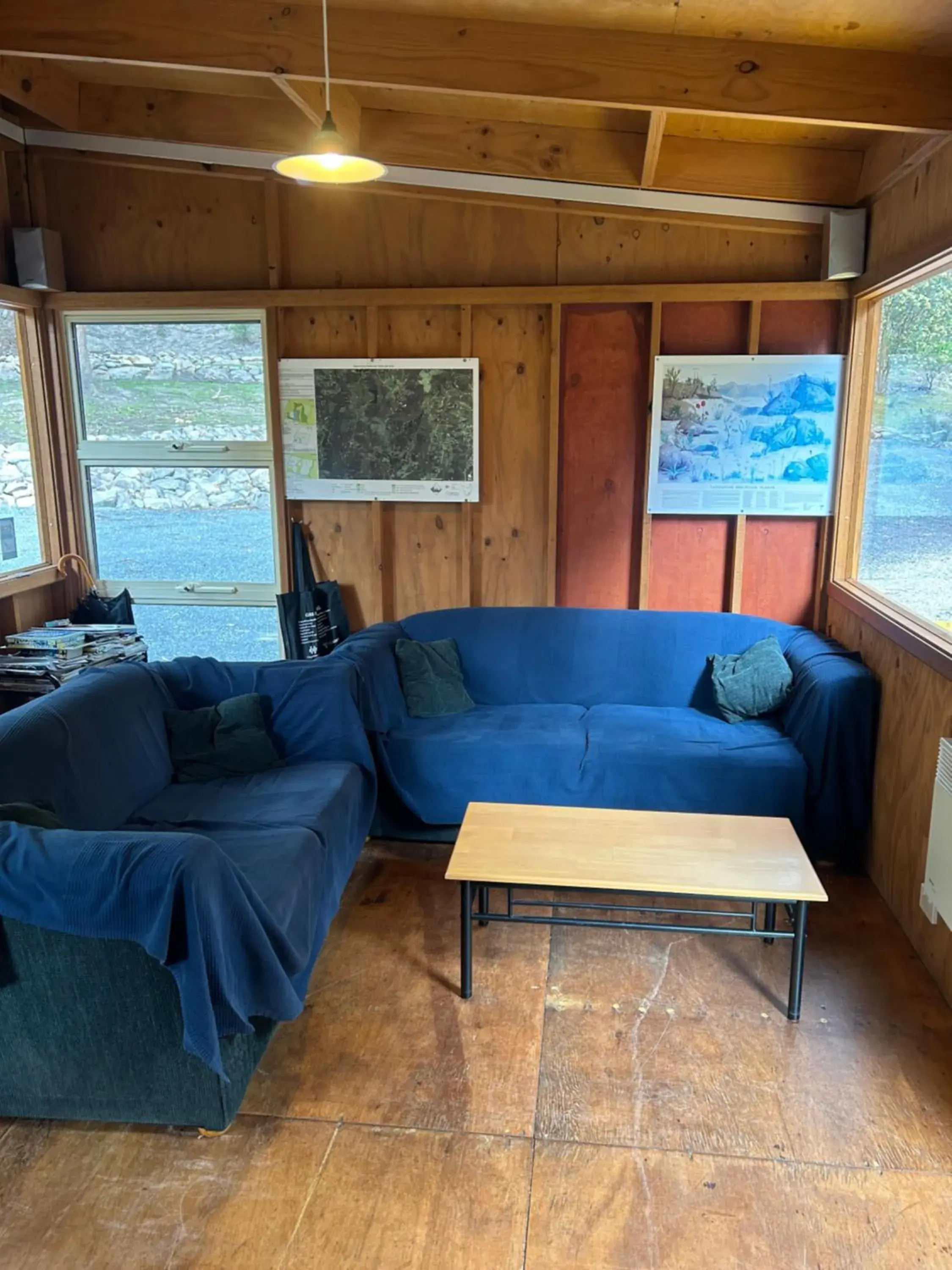 Bed in 10-Bed Mixed Dormitory Room in Base Camp Tasmania Bed in 10-Bed Mixed Dormitory Room in Base Camp Tasmania