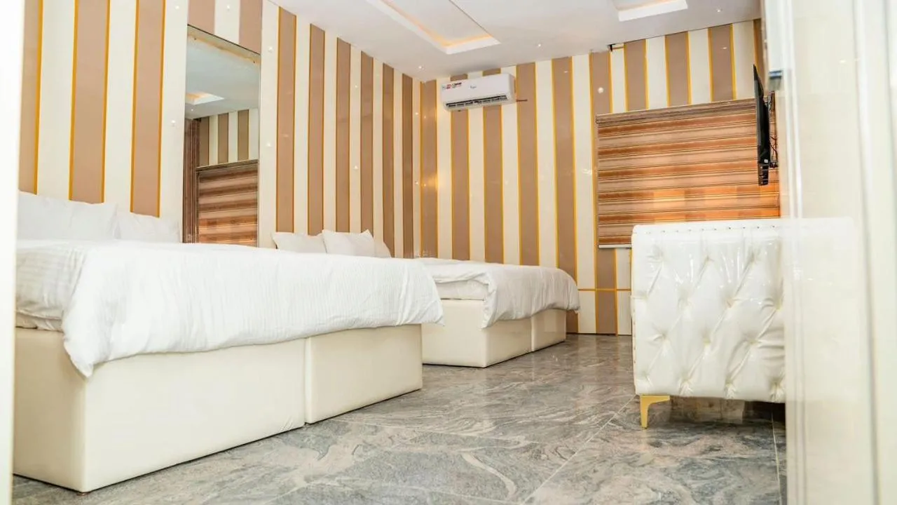 Perly Gate Residence Uyo