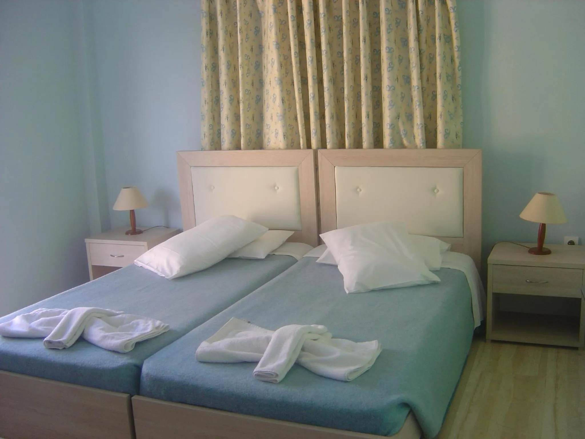 Photo of the whole room, Bed in Roda Pearl Resort