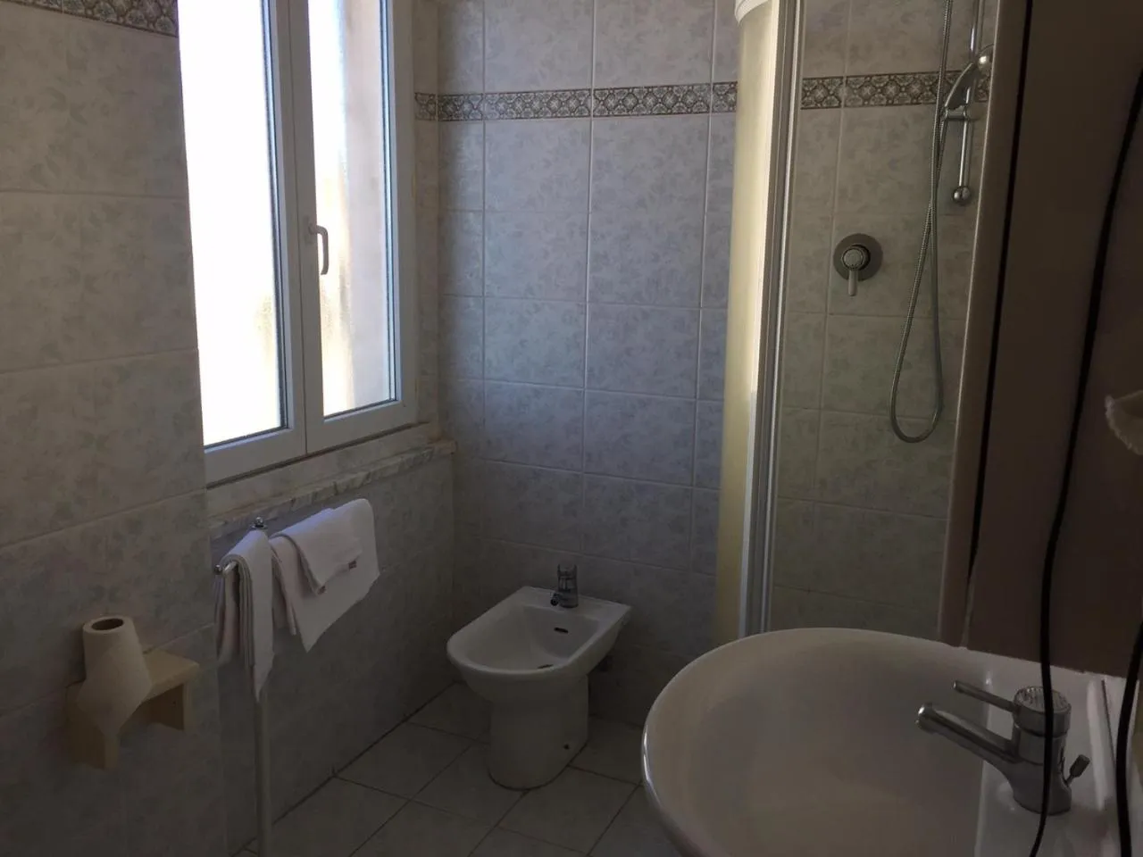 Bathroom in Hotel Lido