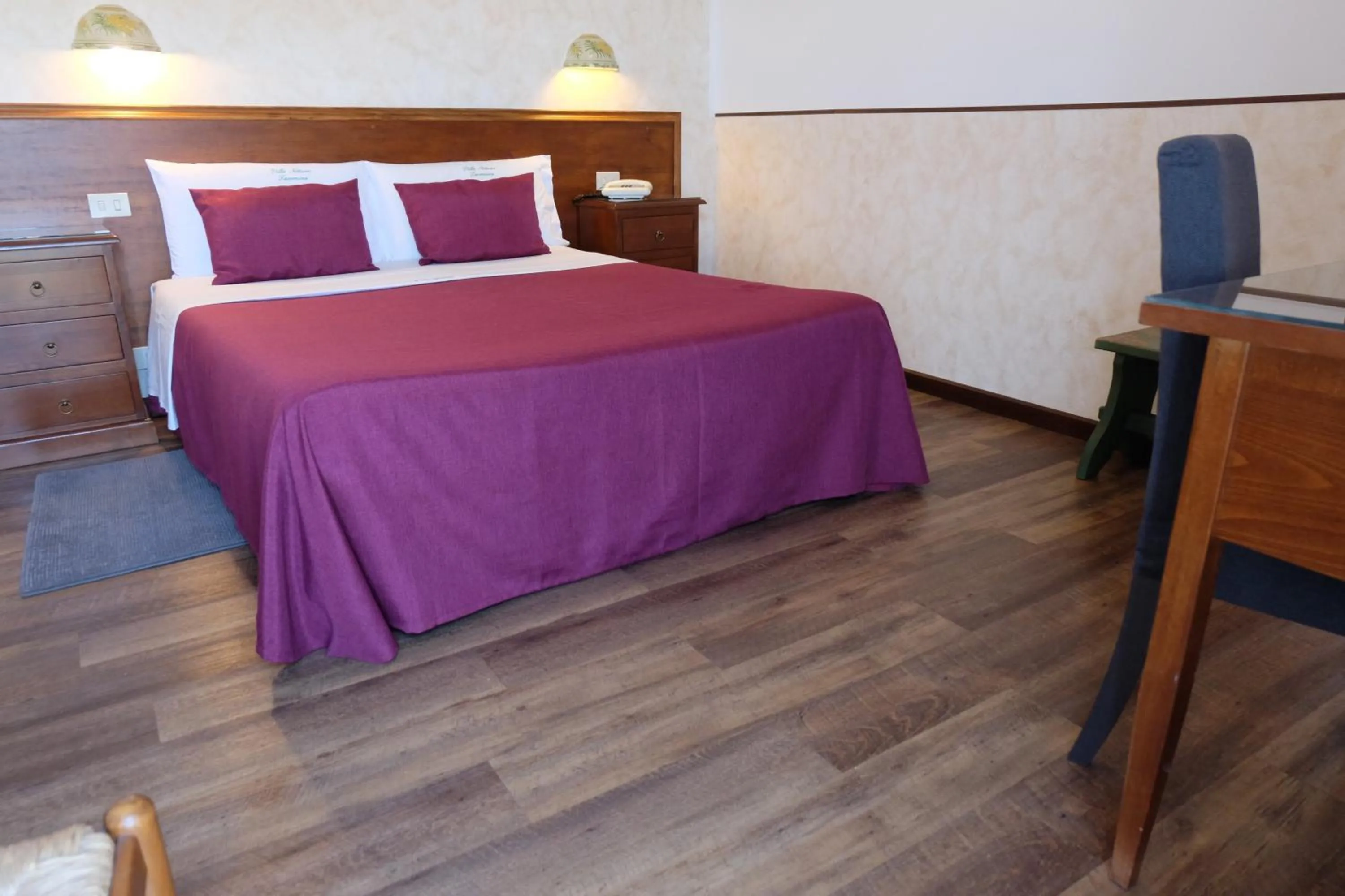 Bedroom, Bed in Hotel Villa Nettuno