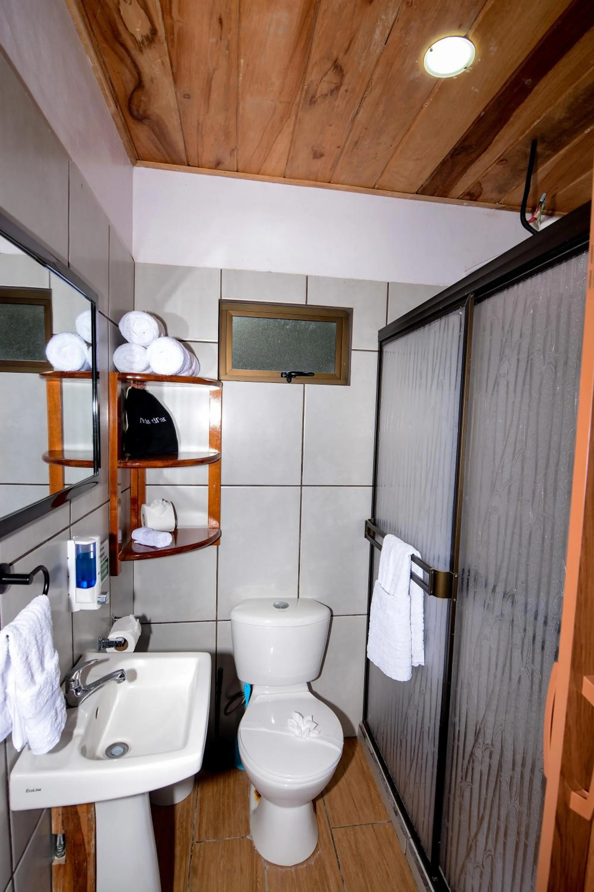 Bathroom in Las Marias Monteverde - Mountain View Cottages & Gardens
