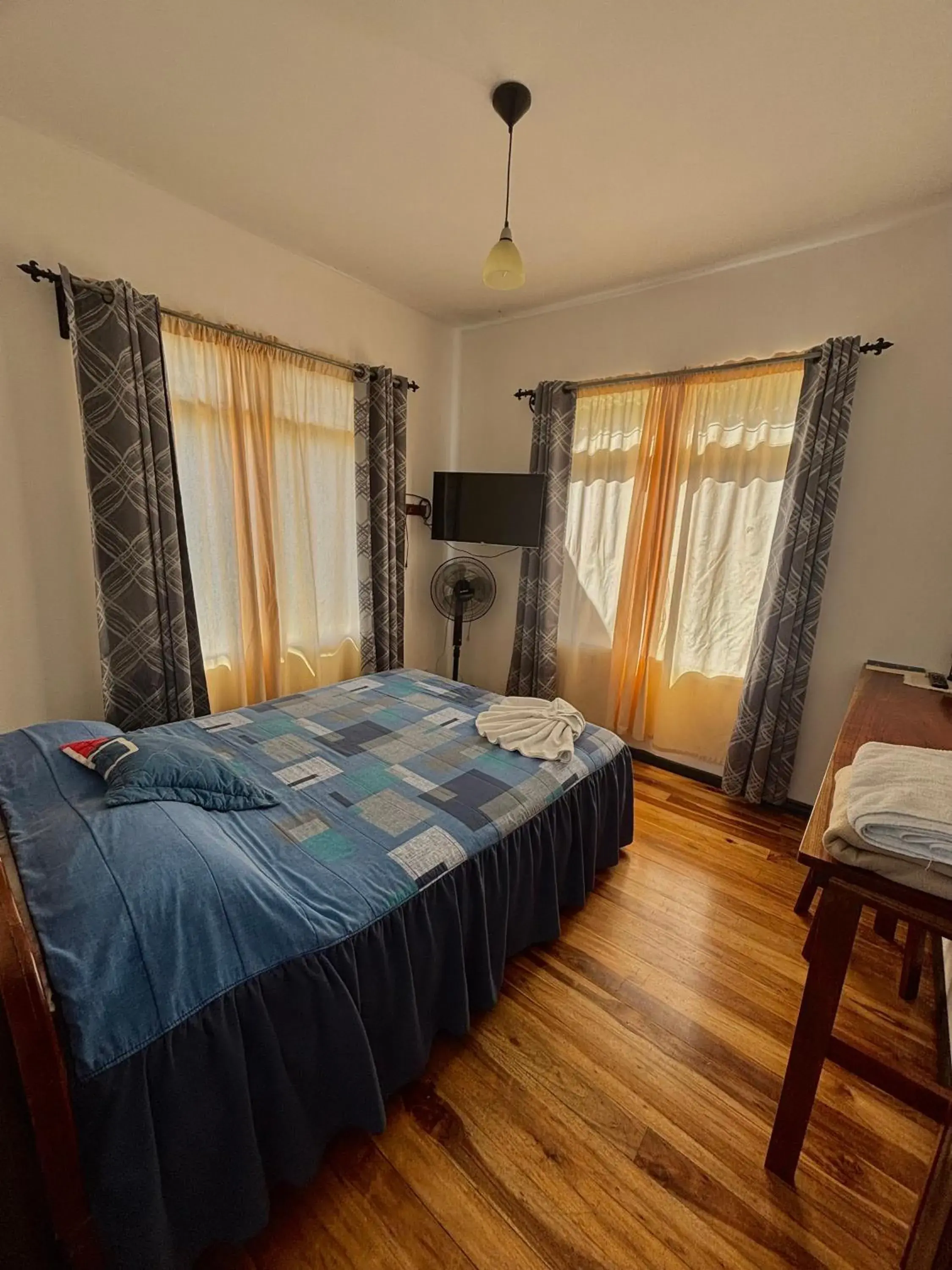 Quadruple Room with Private External Bathroom in Monteverde Ecolodge Quadruple Room with Private External Bathroom in Monteverde Ecolodge