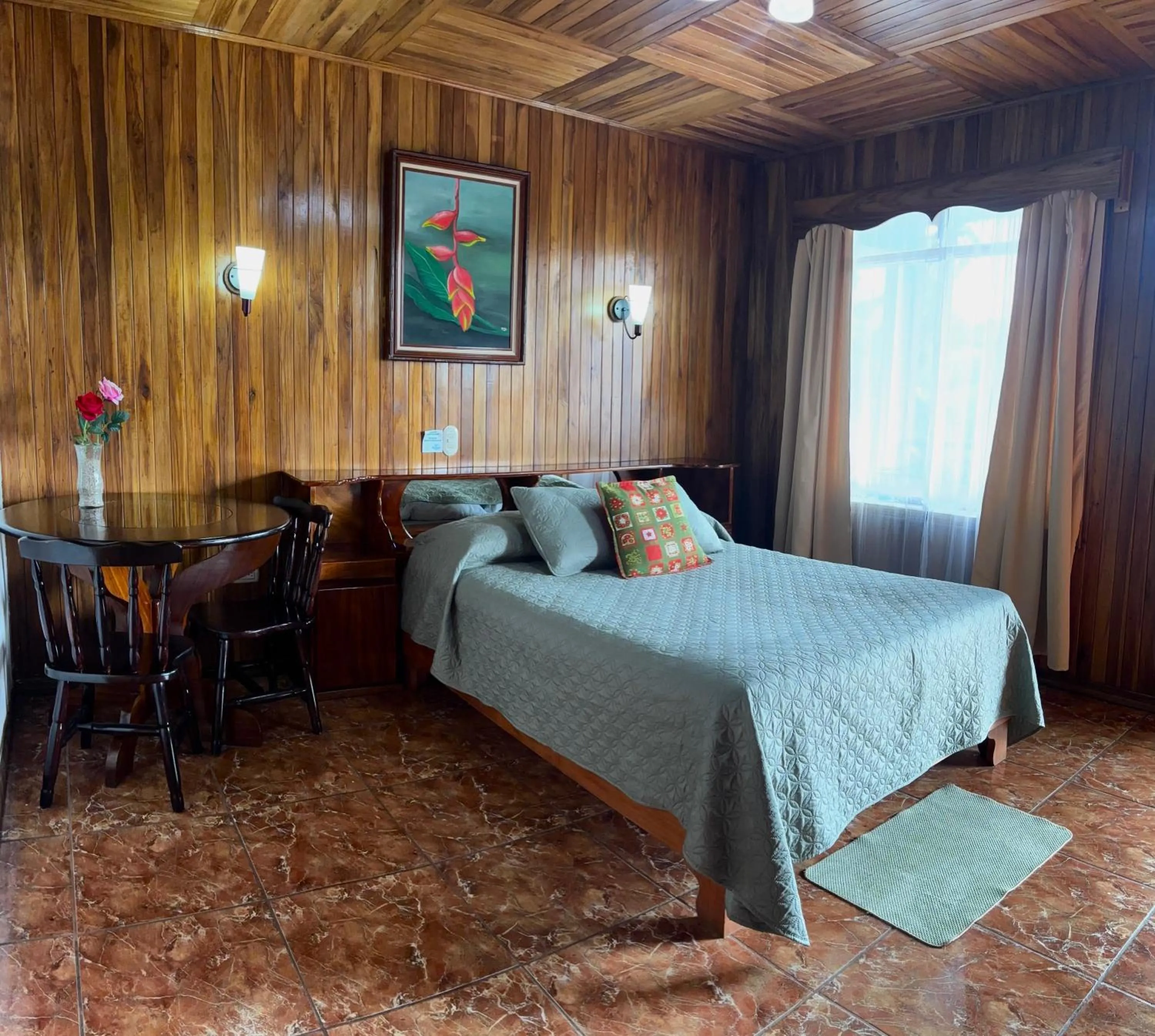 Bed in Monteverde Ecolodge