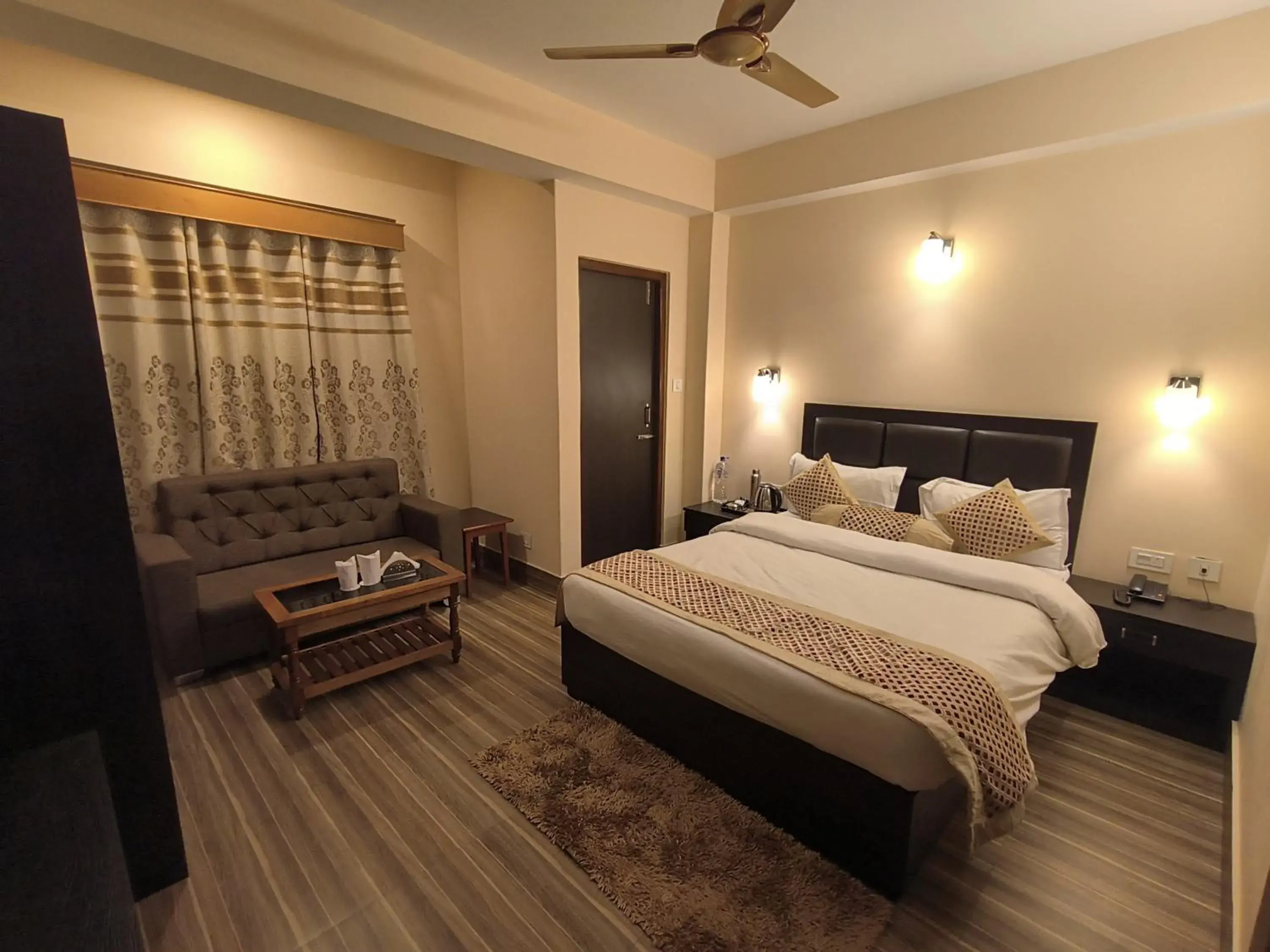 Hotel Shanti Palace Hotel Shanti Palace