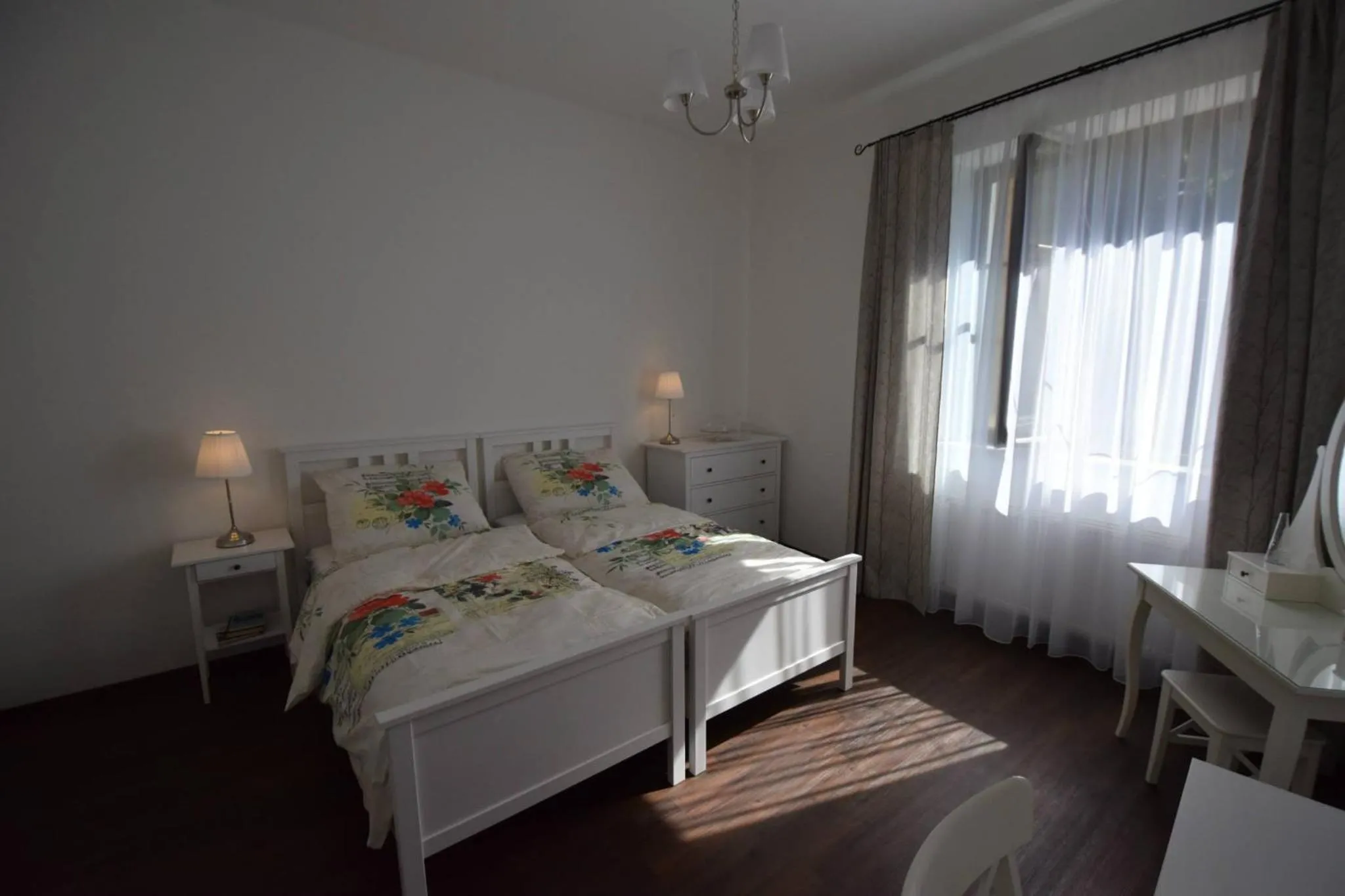 Twin Room with Bathroom in Hnízdo Snů