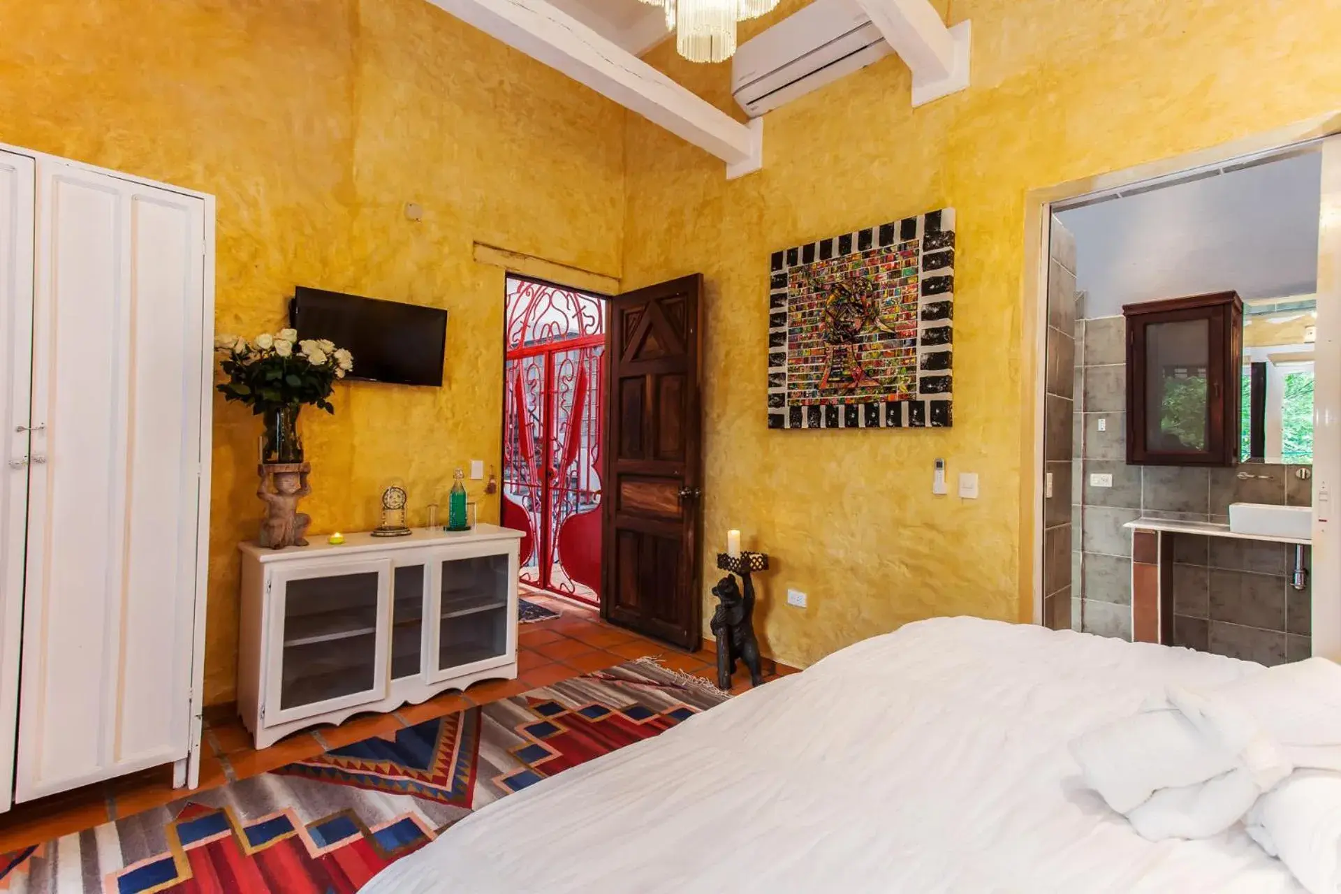 Living room, Bed in Garlands Del Rio Riverside Boutique Hotel Living room, Bed in Garlands Del Rio Riverside Boutique Hotel