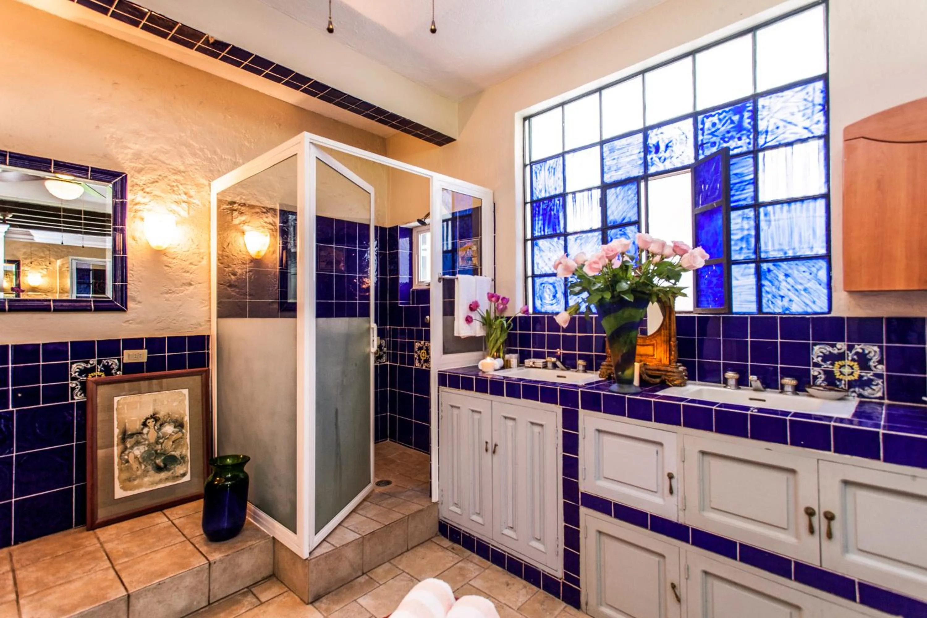 Bathroom in Garlands Del Rio Riverside Boutique Hotel