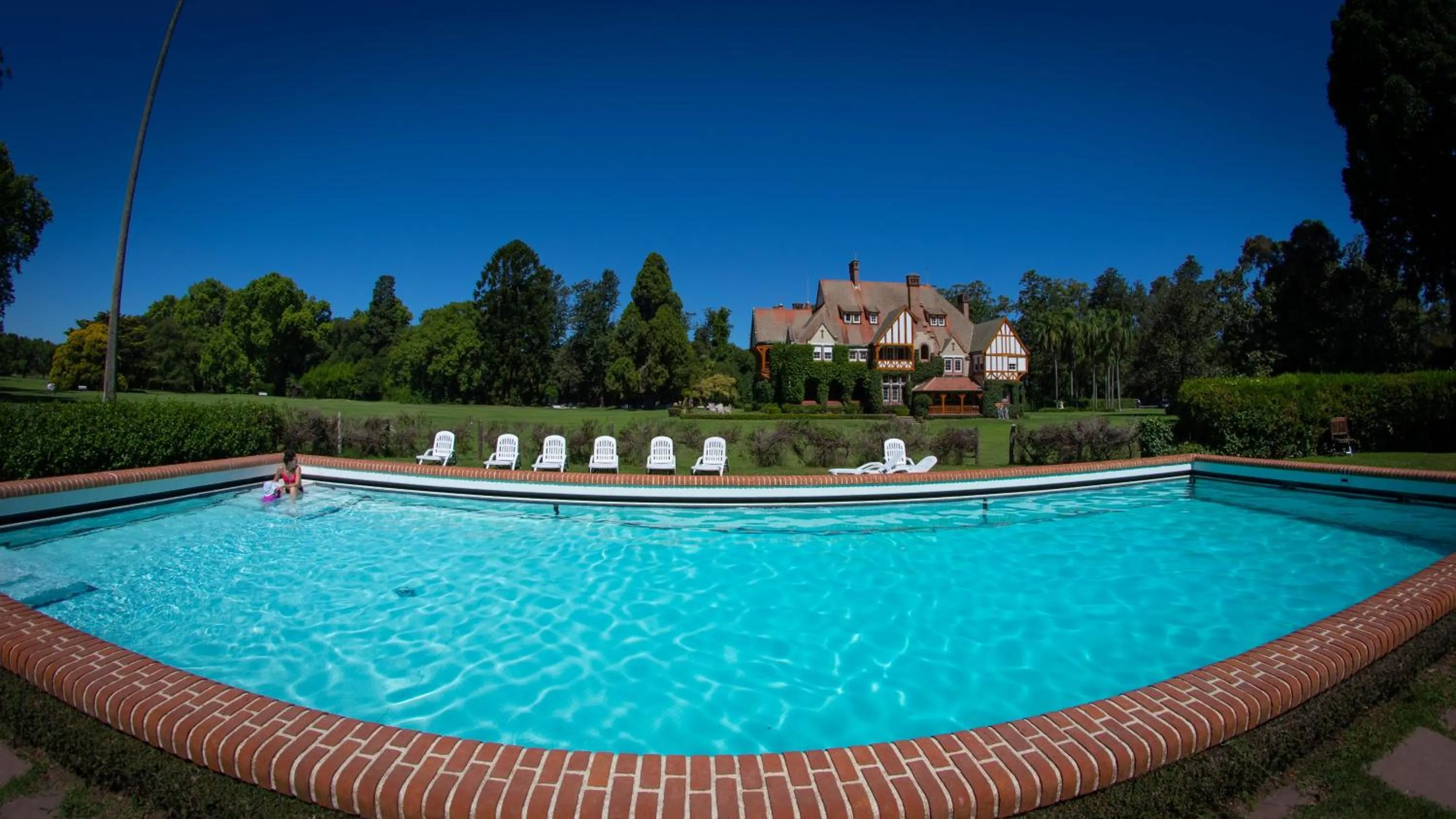 Property building in Estancia Villa Maria