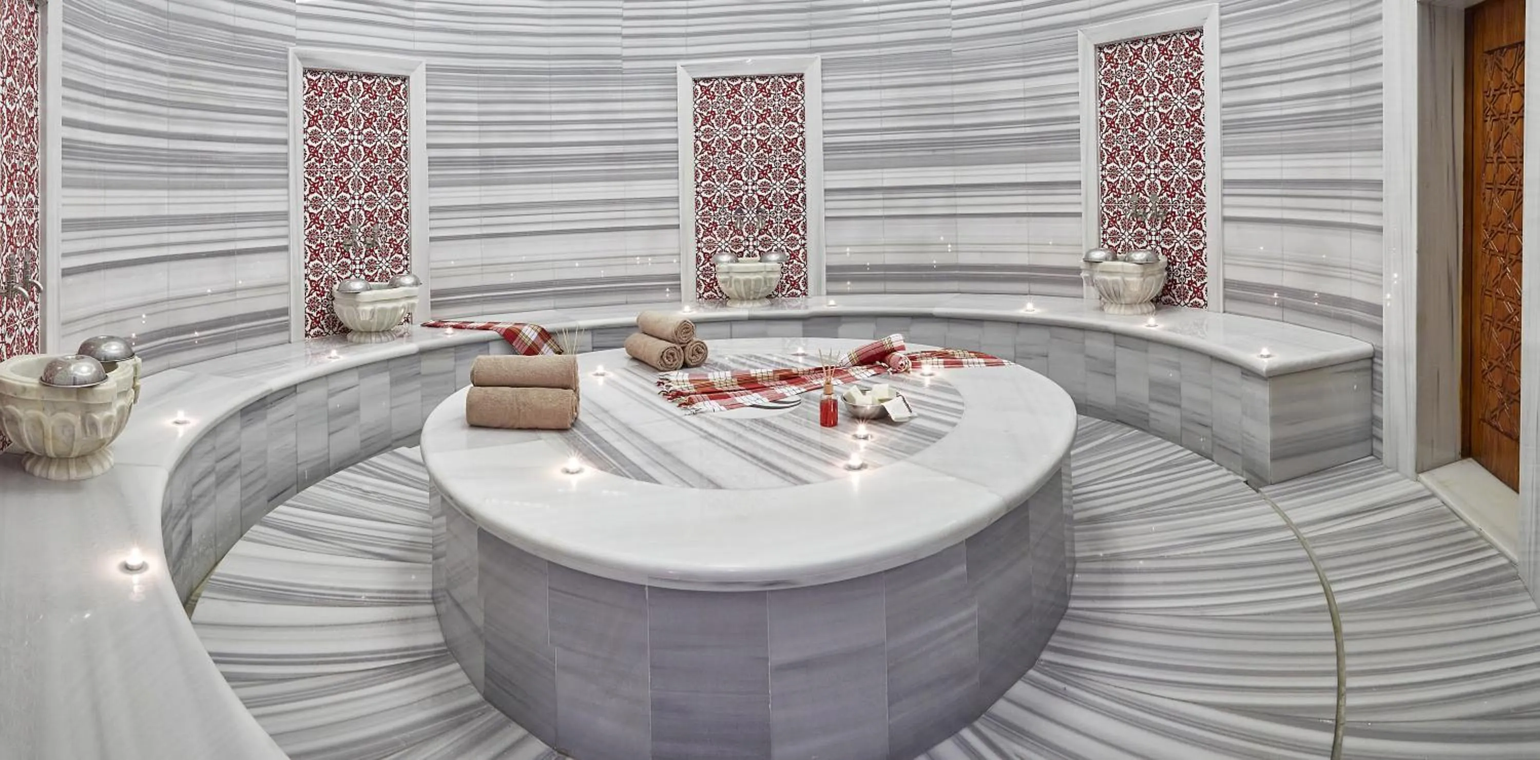 Open Air Bath in Ramada Resort Kazdağlari Thermal & Spa