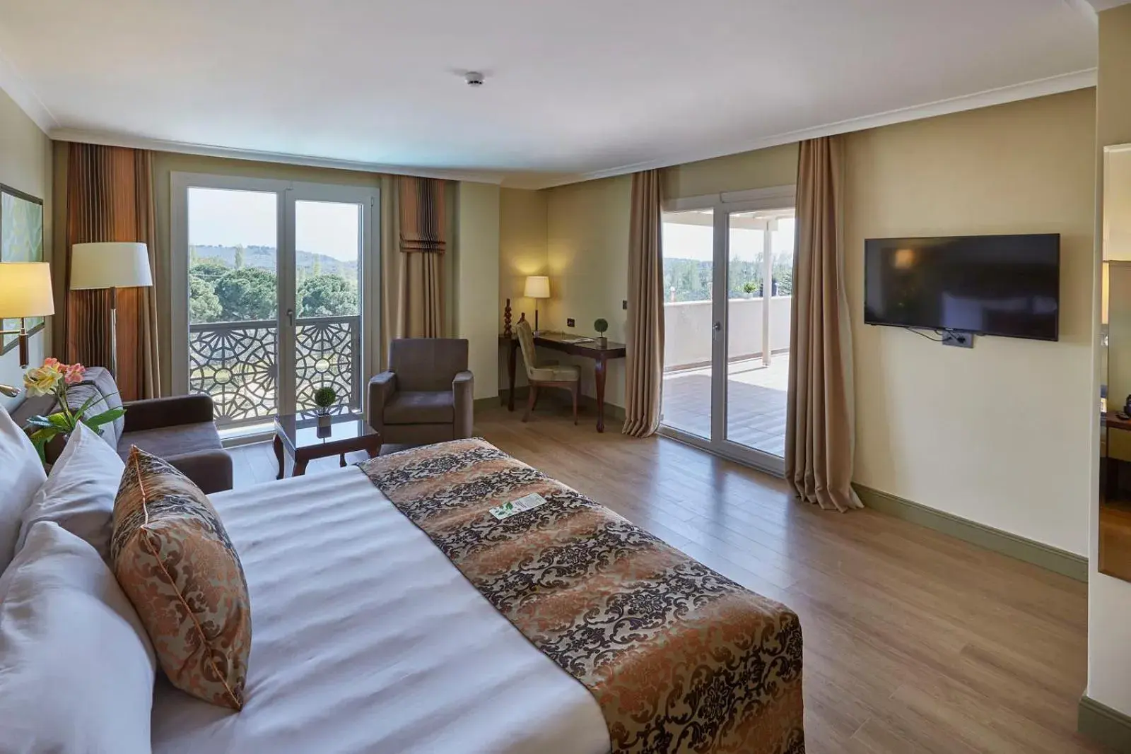 Bed in Ramada Resort Kazdağlari Thermal & Spa Bed in Ramada Resort Kazdağlari Thermal & Spa