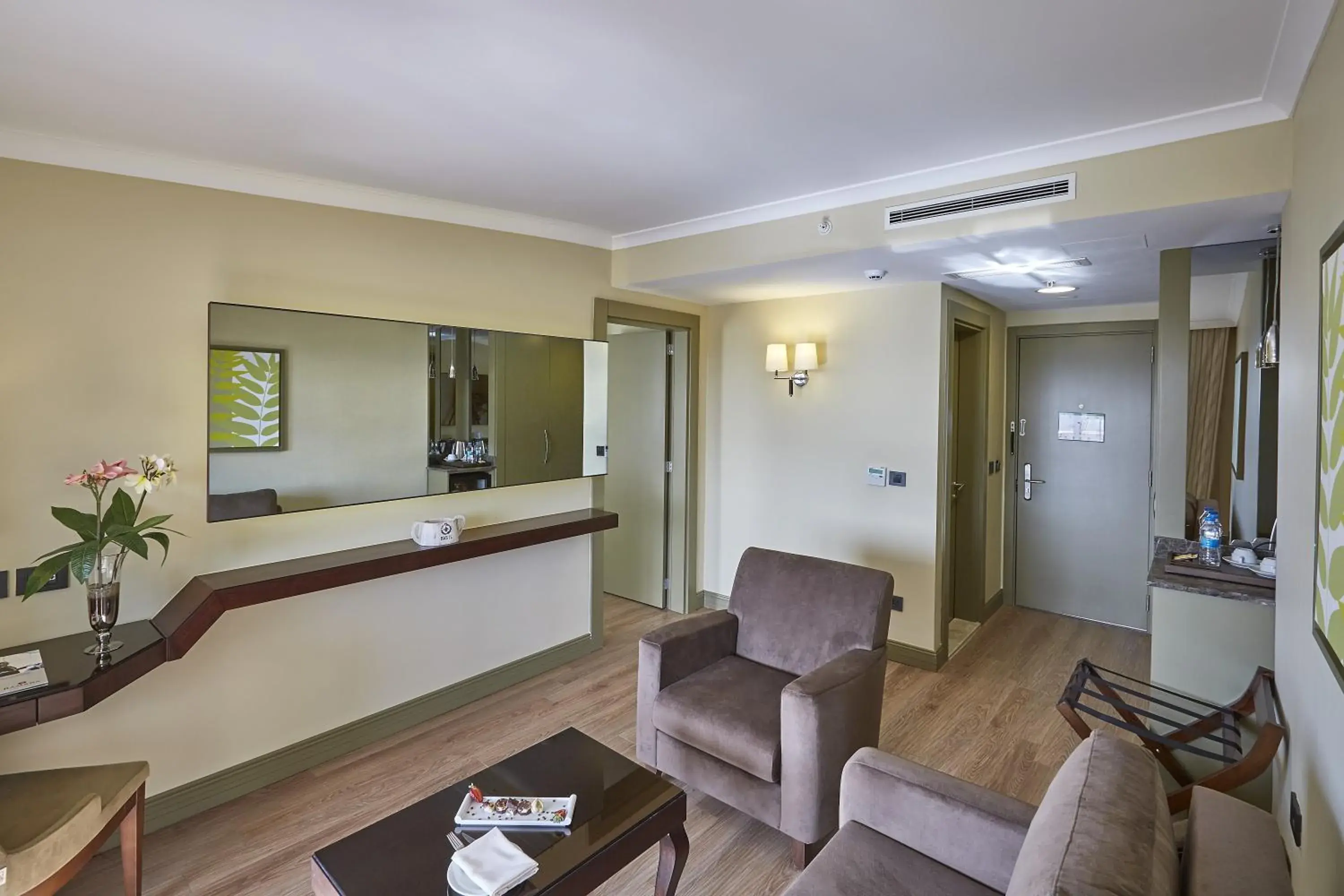 Living room in Ramada Resort Kazdağlari Thermal & Spa Living room in Ramada Resort Kazdağlari Thermal & Spa