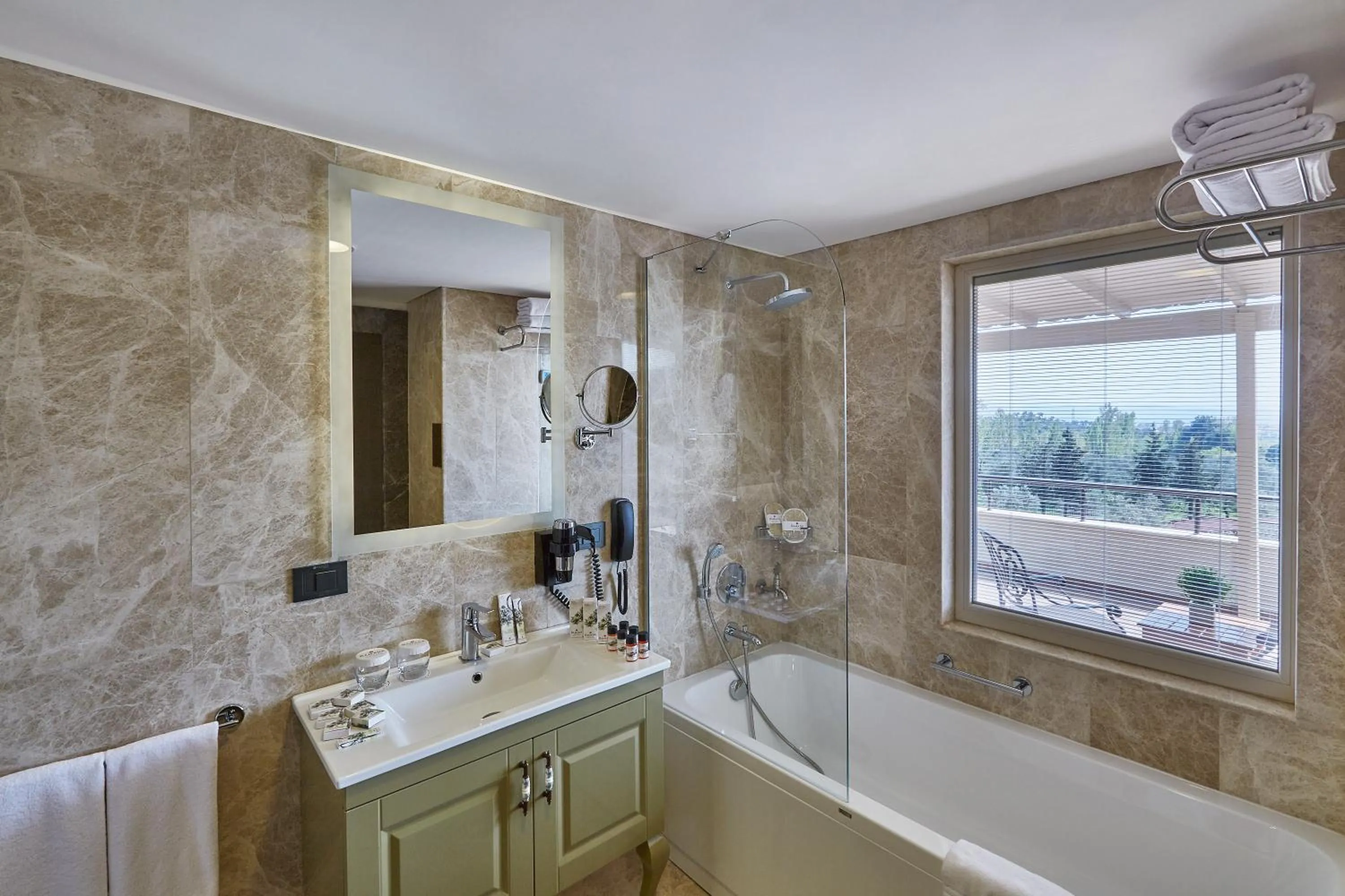 Bathroom in Ramada Resort Kazdağlari Thermal & Spa