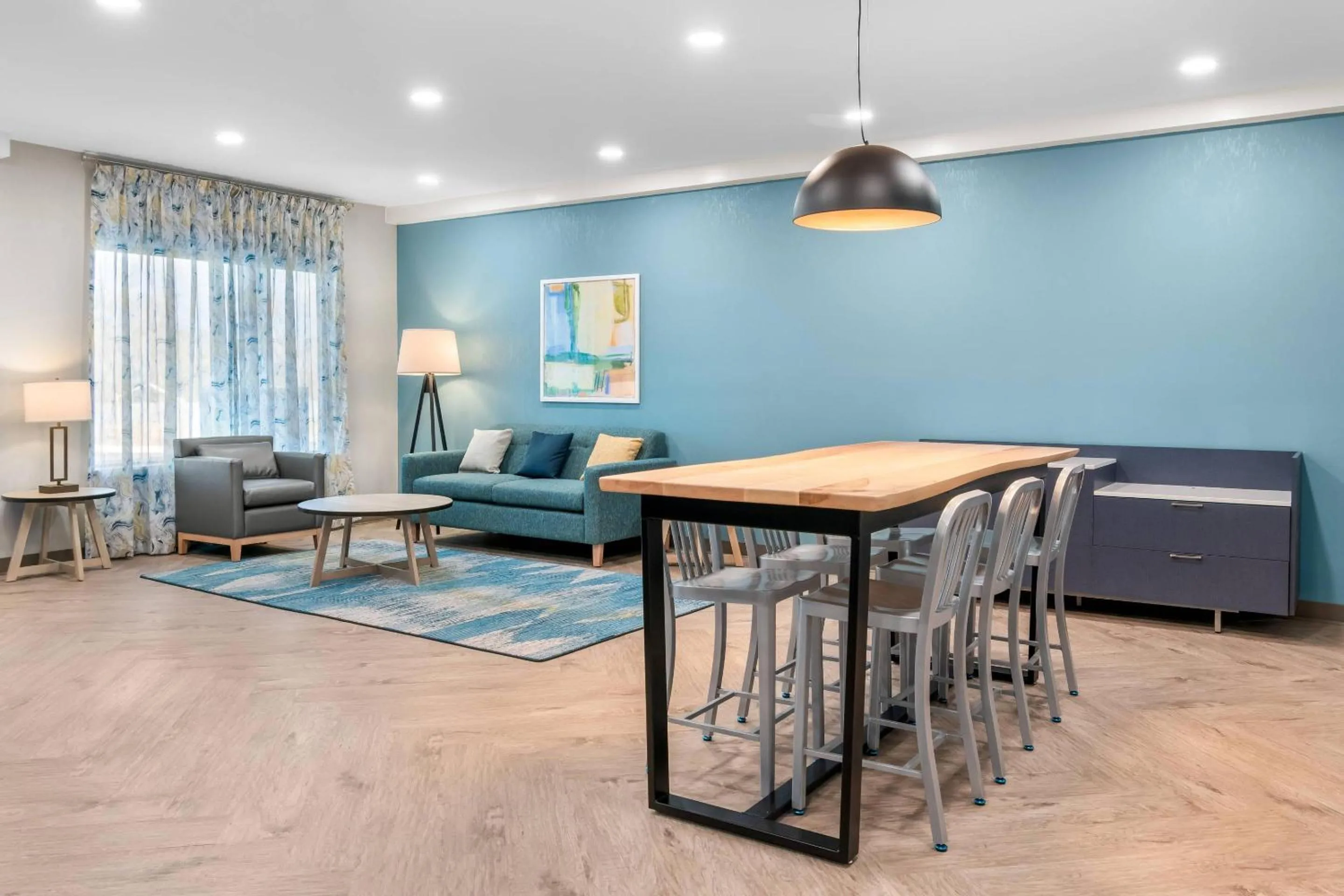 Lobby or reception in WoodSpring Suites Harrisburg Carlisle