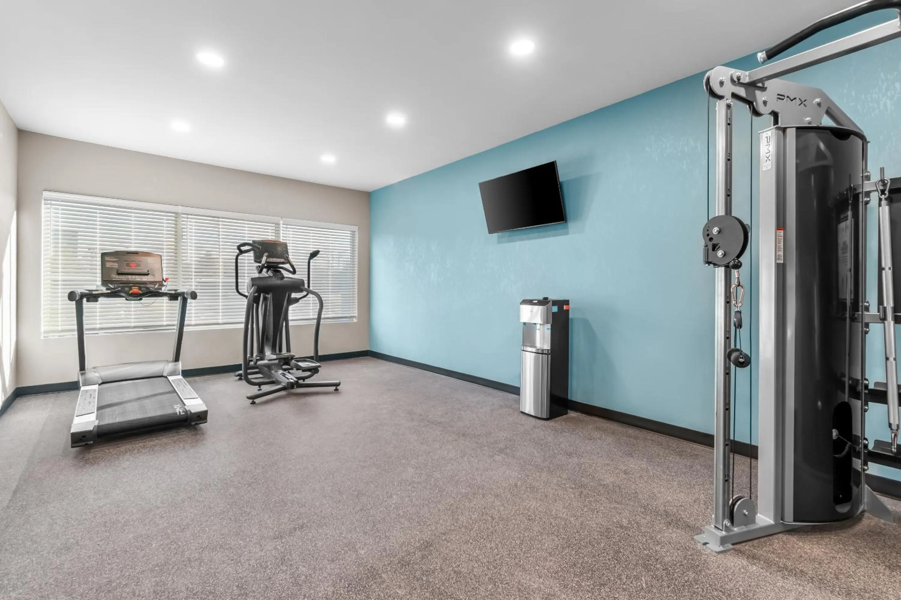 Fitness centre/facilities in WoodSpring Suites Harrisburg Carlisle
