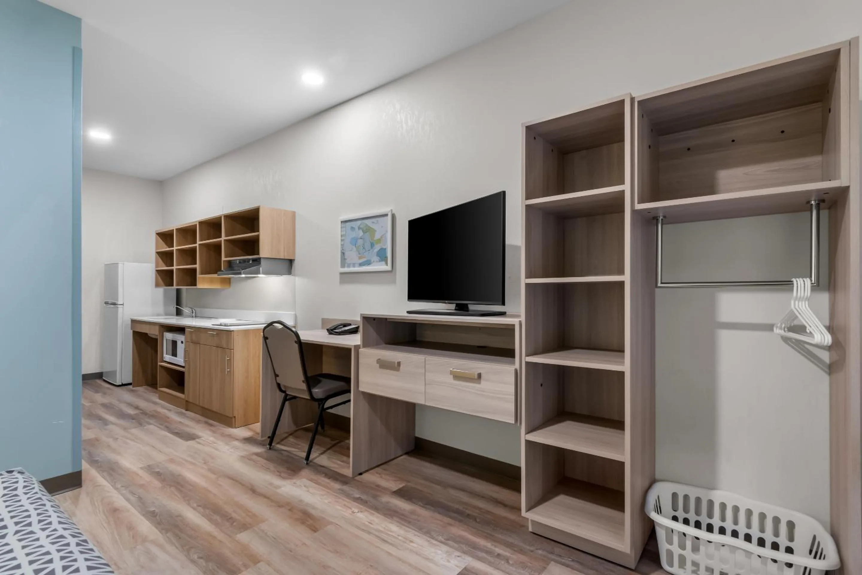 Kitchen or kitchenette in WoodSpring Suites Harrisburg Carlisle