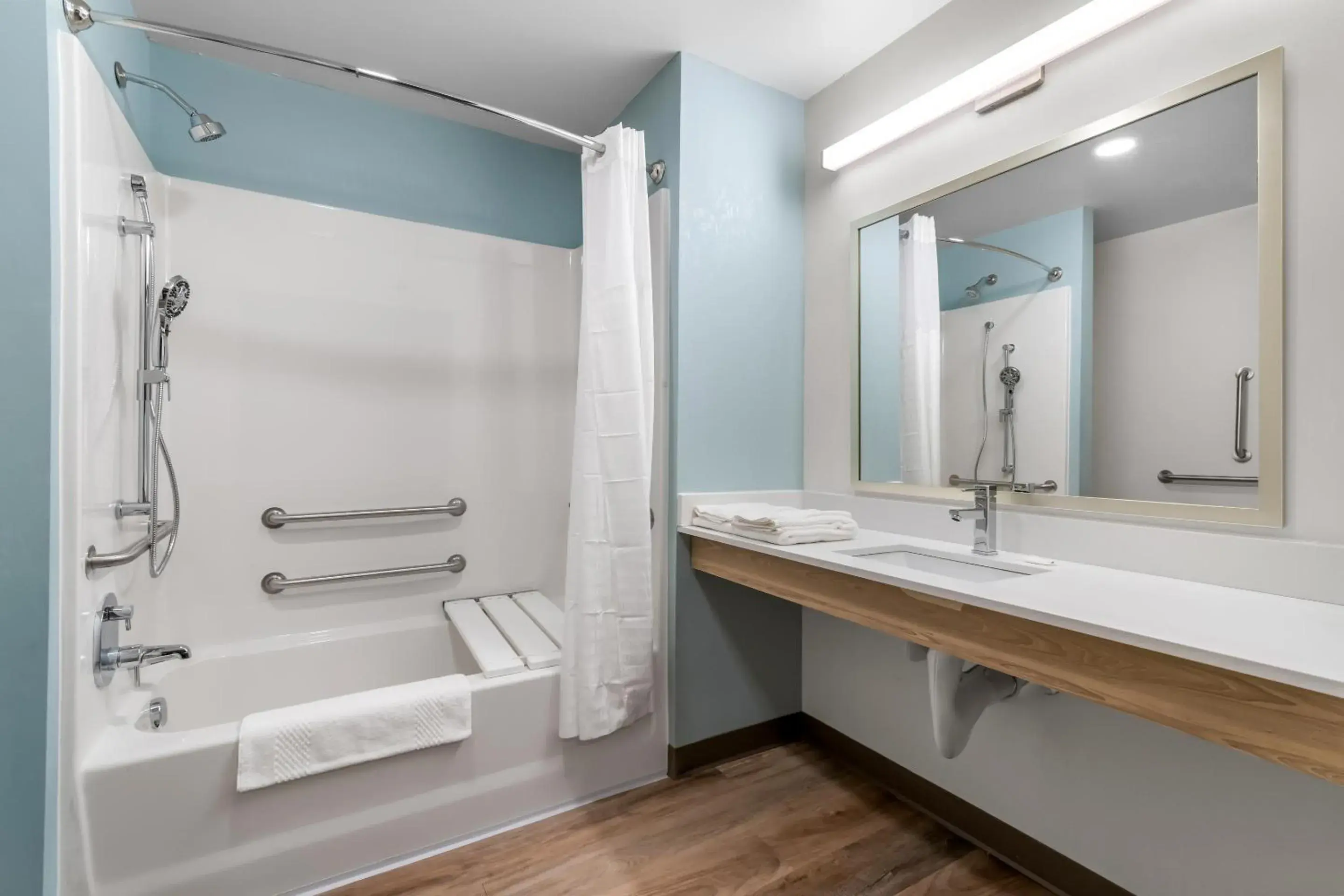 King Room with Sofa - Disability Access/Non Smoking in WoodSpring Suites Harrisburg Carlisle King Room with Sofa - Disability Access/Non Smoking in WoodSpring Suites Harrisburg Carlisle