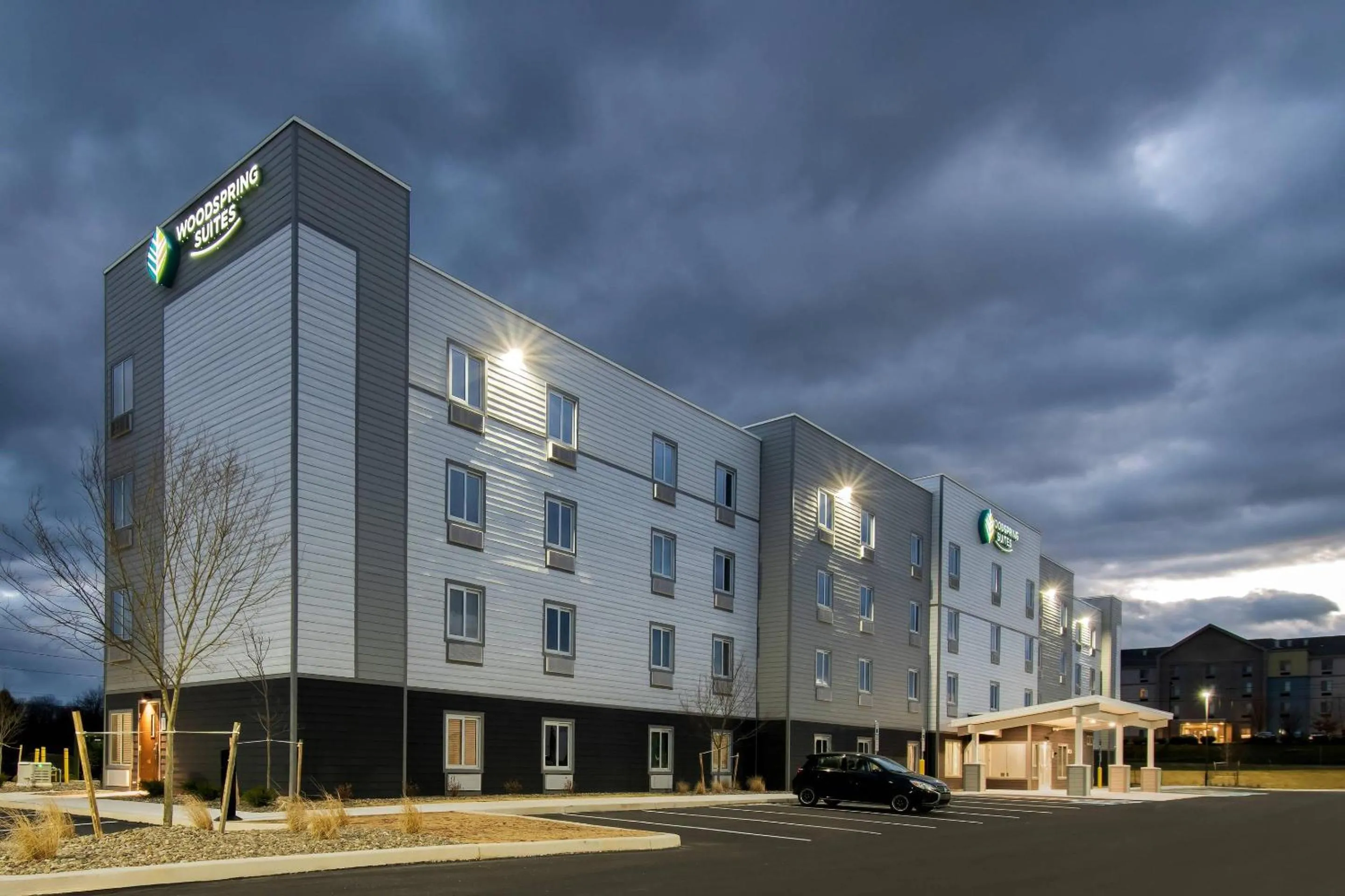 Property building in WoodSpring Suites Harrisburg Carlisle