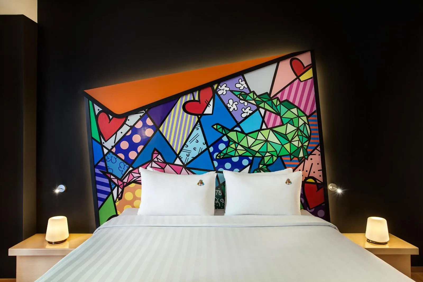 Bed in MaxOneHotel Tidar Surabaya