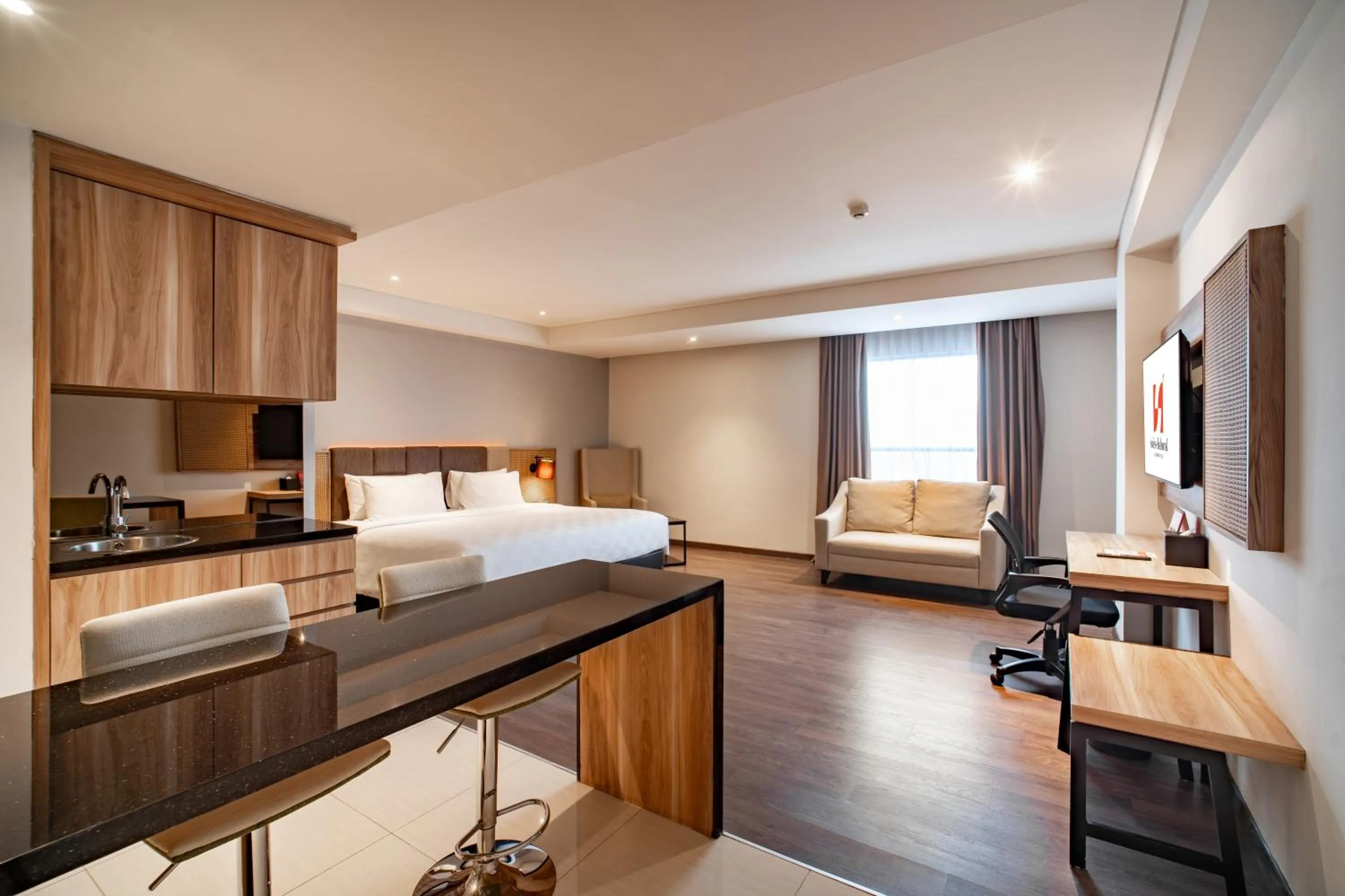 Bedroom, Bed in Swiss-Belhotel Karawang