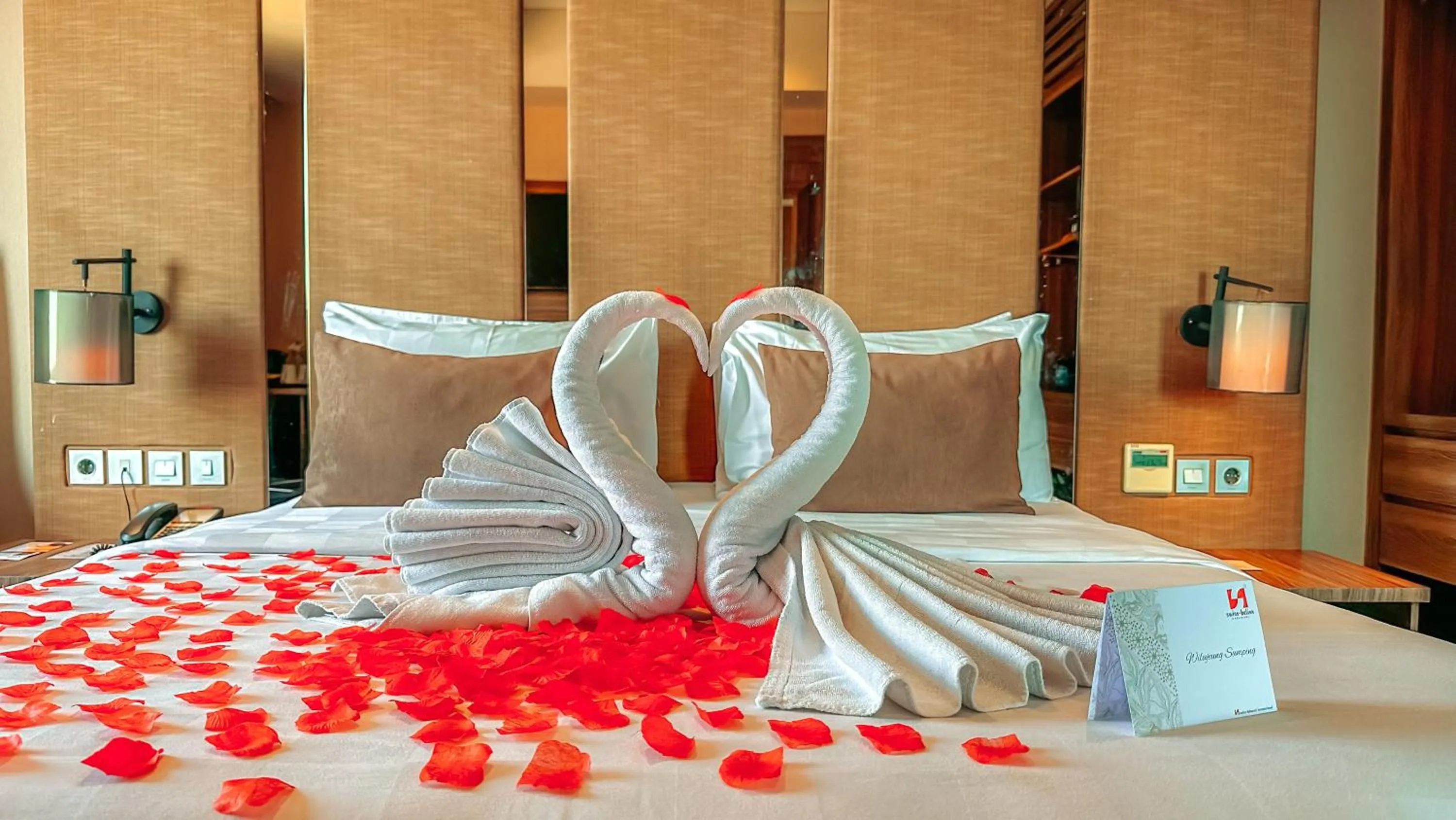 View (from property/room), Bed in Swiss-Belinn Karawang