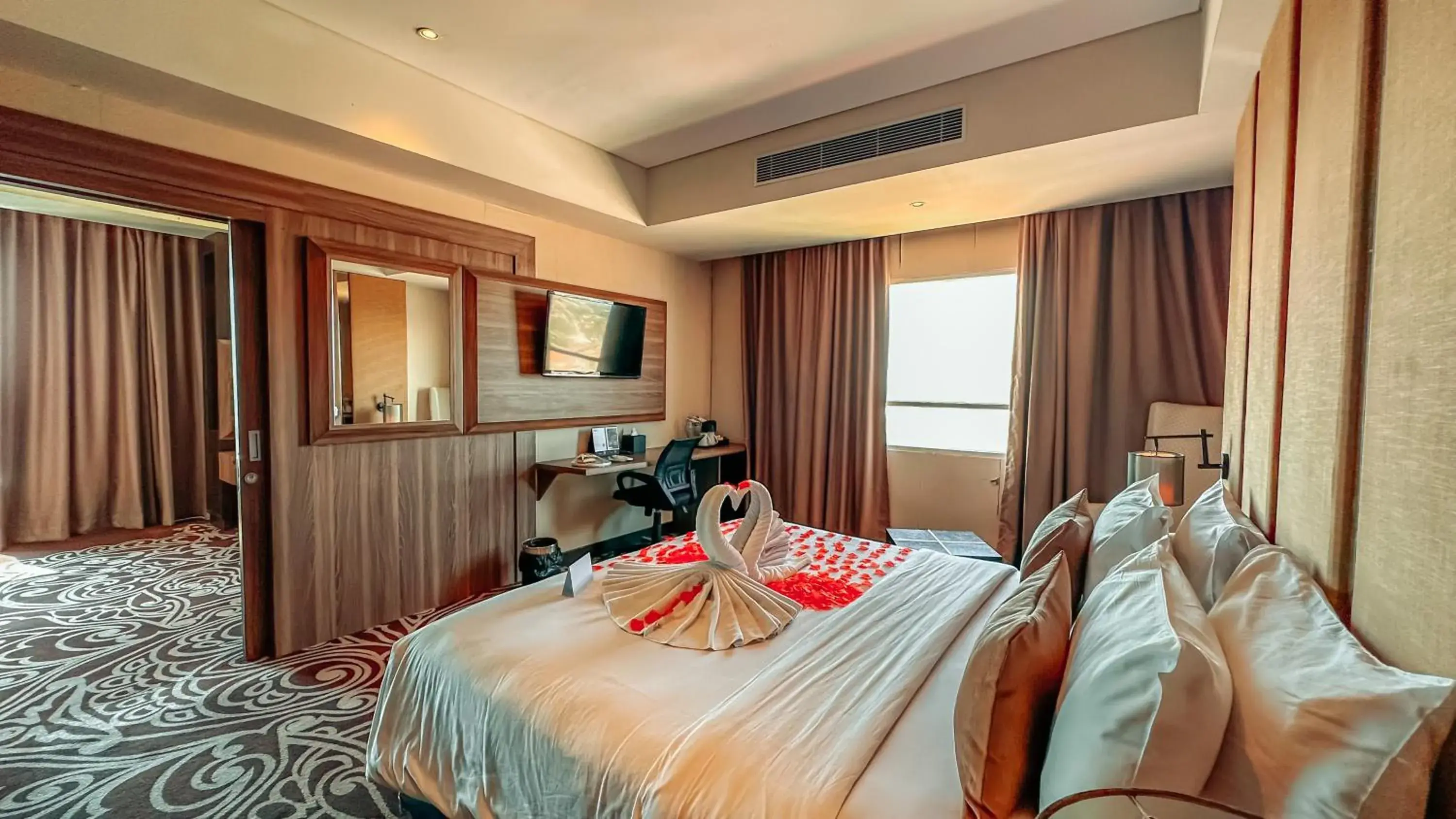 View (from property/room), Bed in Swiss-Belinn Karawang View (from property/room), Bed in Swiss-Belinn Karawang