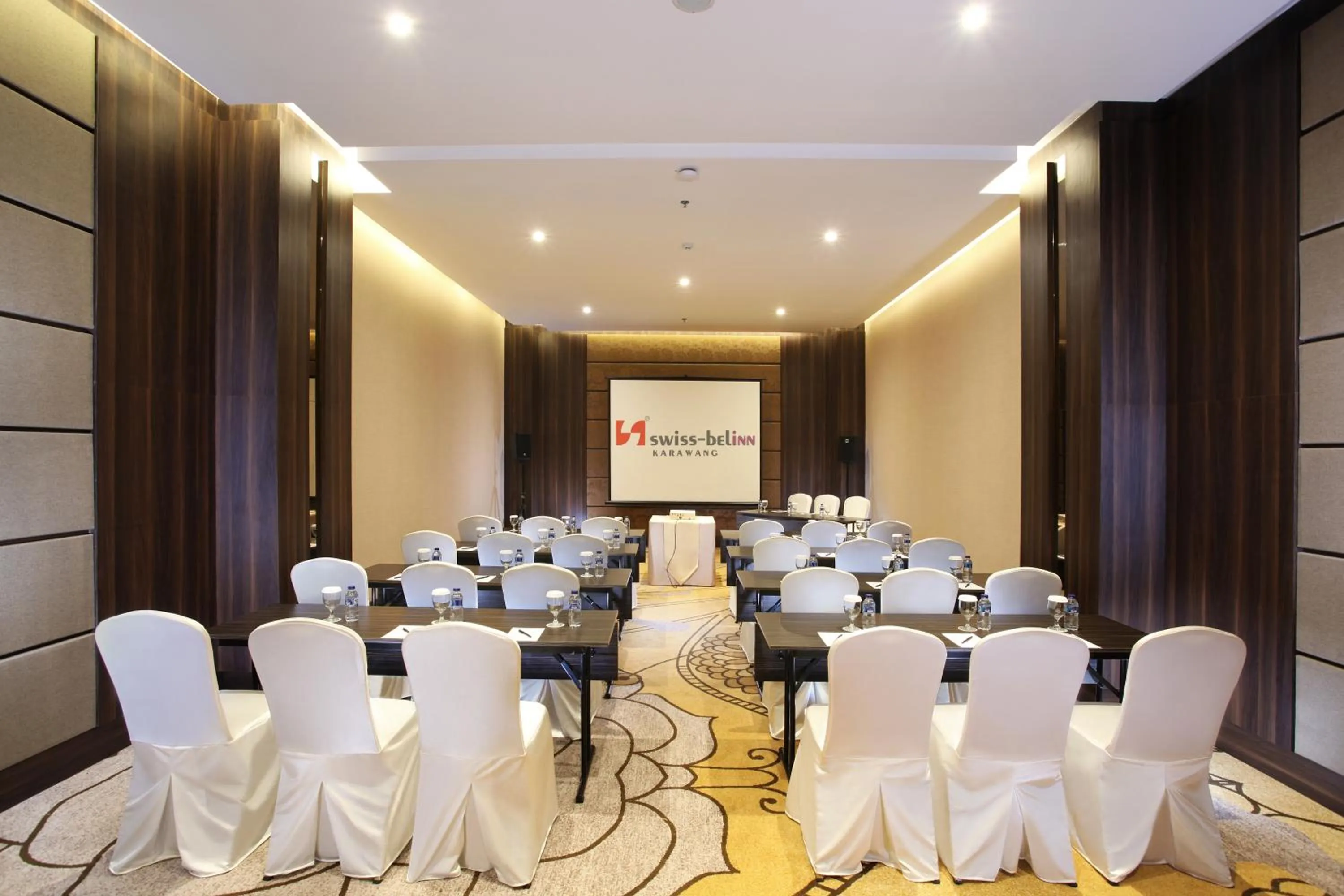 Banquet/Function facilities in Swiss-Belinn Karawang