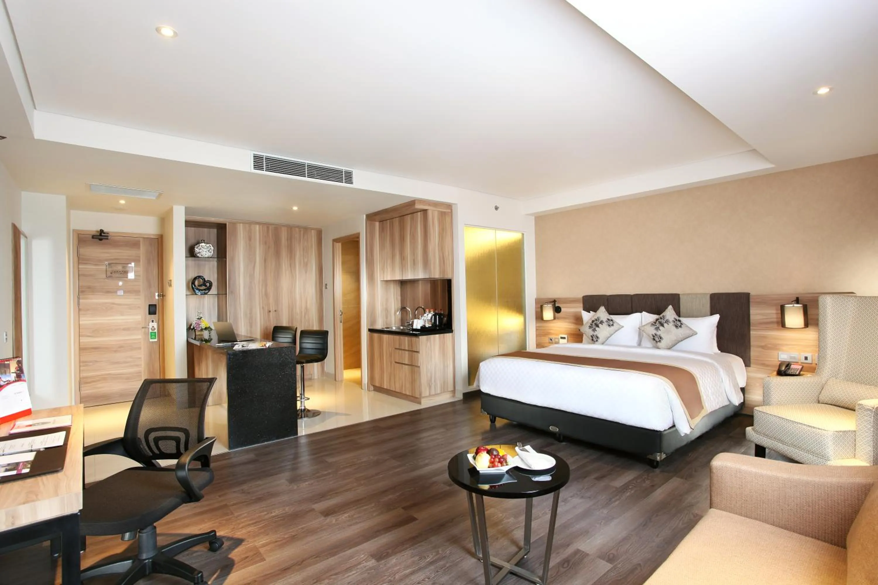 Bedroom, Bed in Swiss-Belinn Karawang