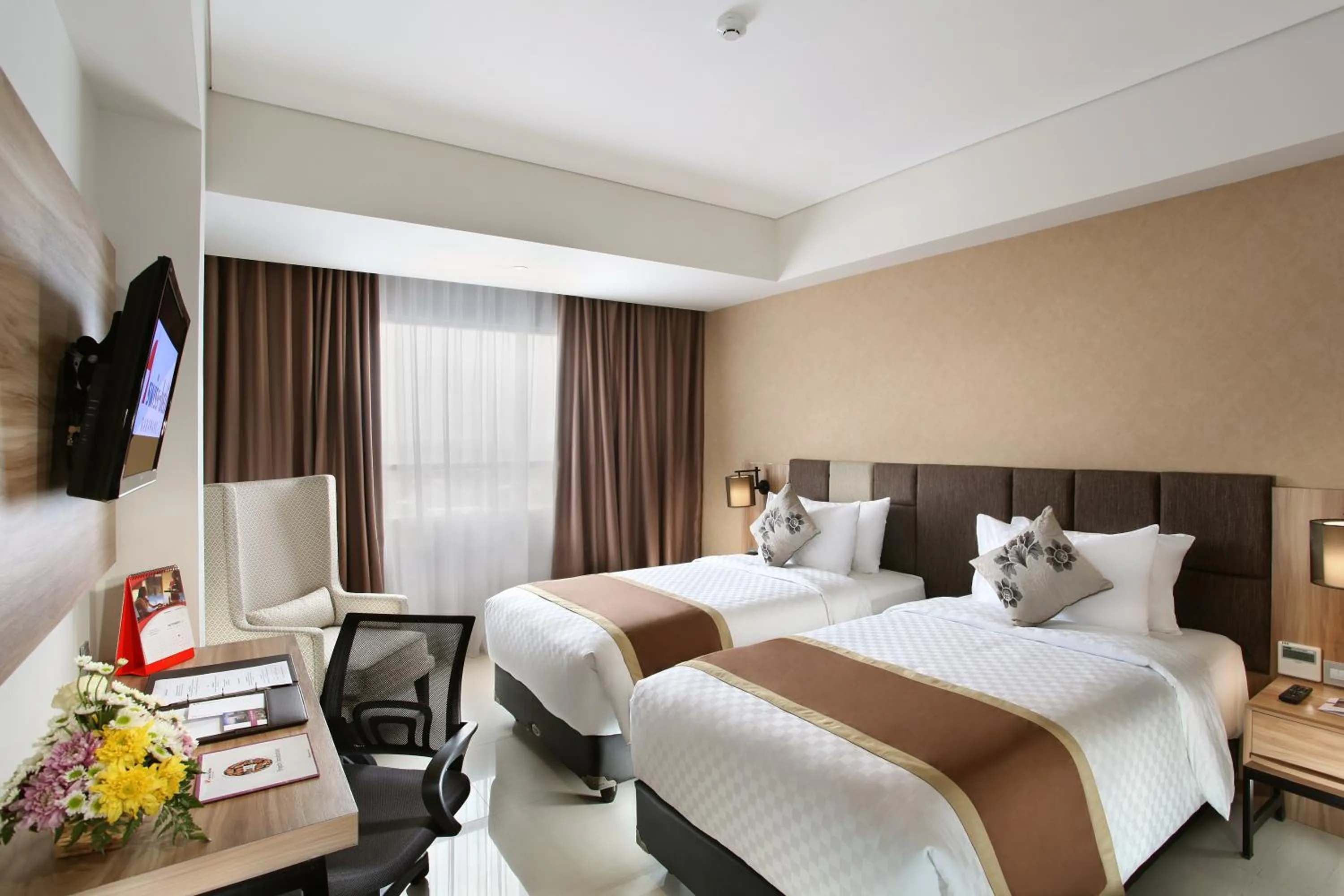 Bedroom, Bed in Swiss-Belinn Karawang