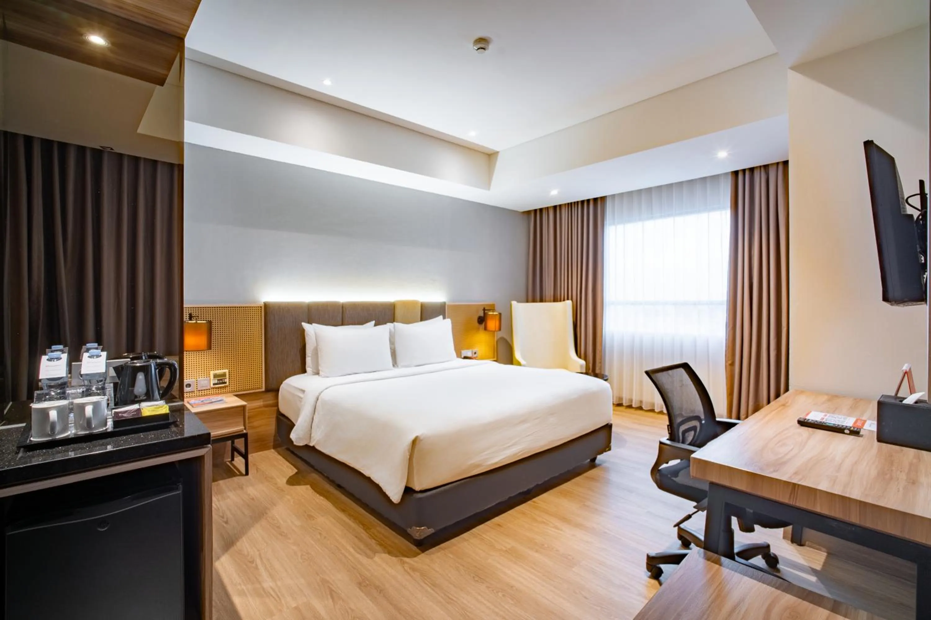 Bedroom, Bed in Swiss-Belhotel Karawang