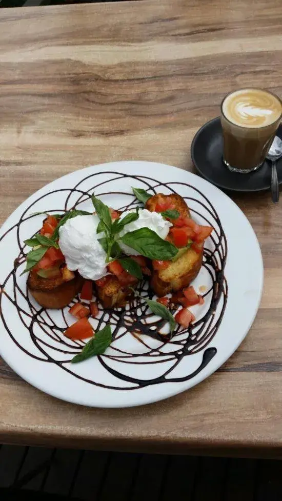 Food in Pinnacle Holiday Lodge Food in Pinnacle Holiday Lodge