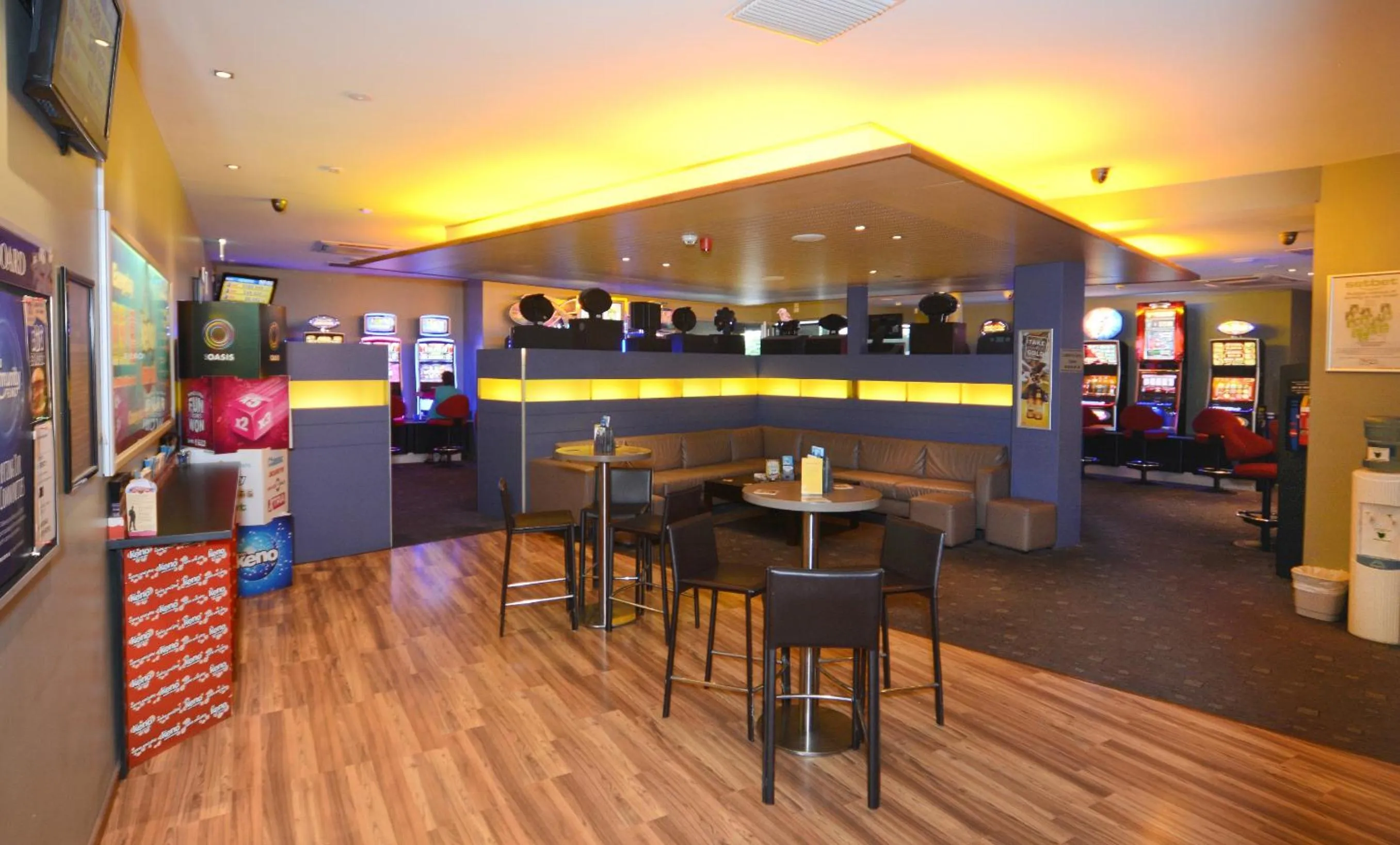 Game Room in Bridge Hotel