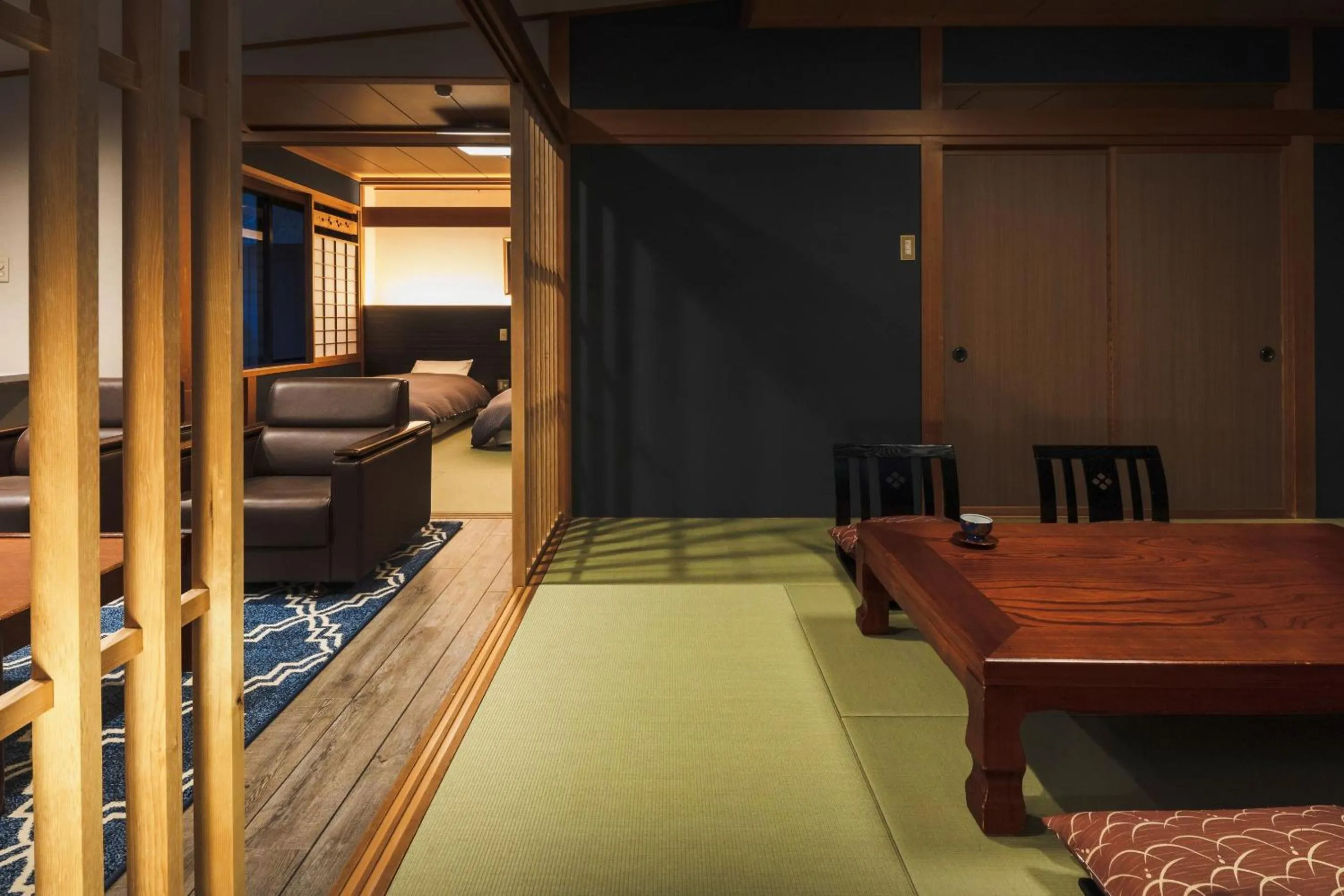 Bed in Takamiya Bettei Kuon