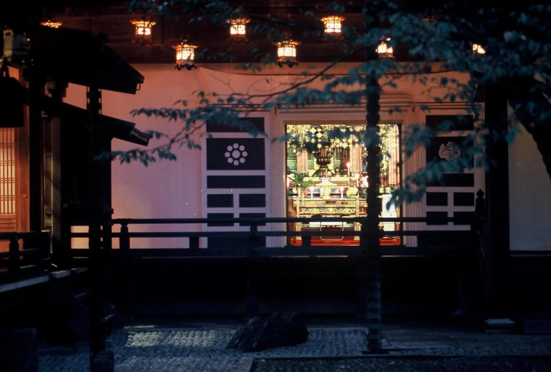 Night in 高野山 宿坊 総持院 -Koyasan Shukubo Sojiin-