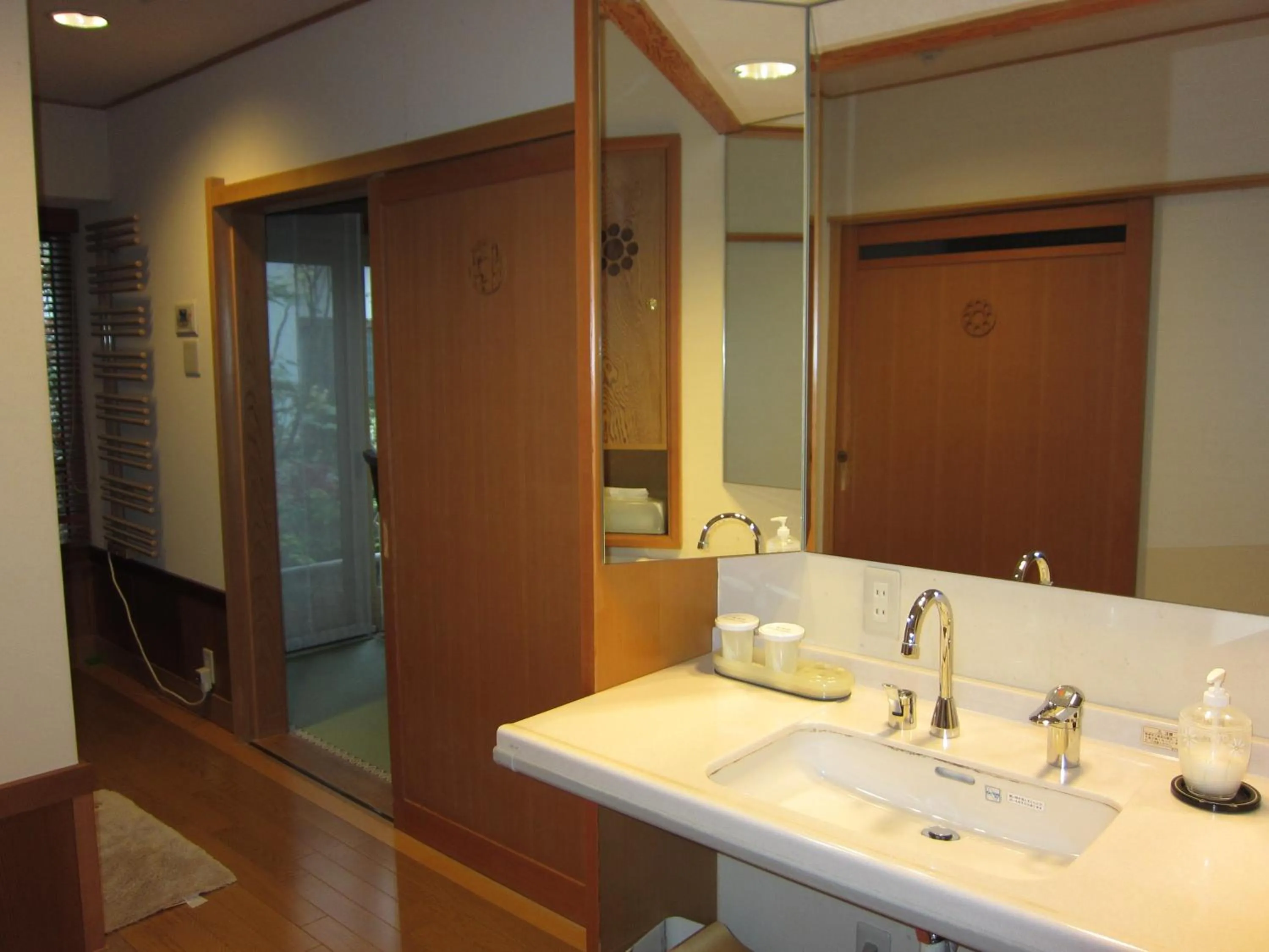 Bathroom in 高野山 宿坊 総持院 -Koyasan Shukubo Sojiin-