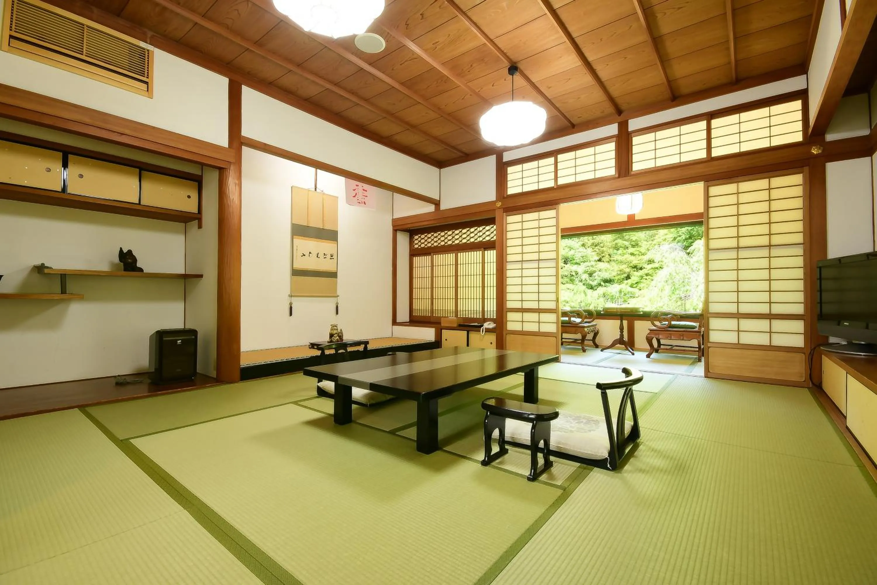 Photo of the whole room in 高野山 宿坊 総持院 -Koyasan Shukubo Sojiin-