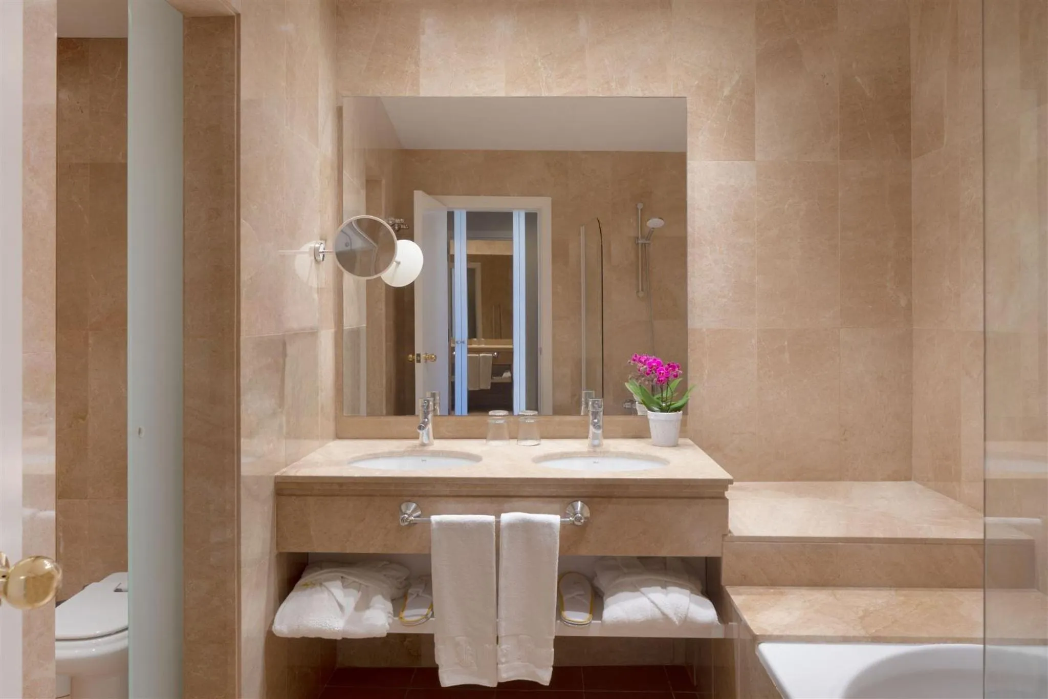 Bathroom in Hotel Sa Punta - Adults Only fr13