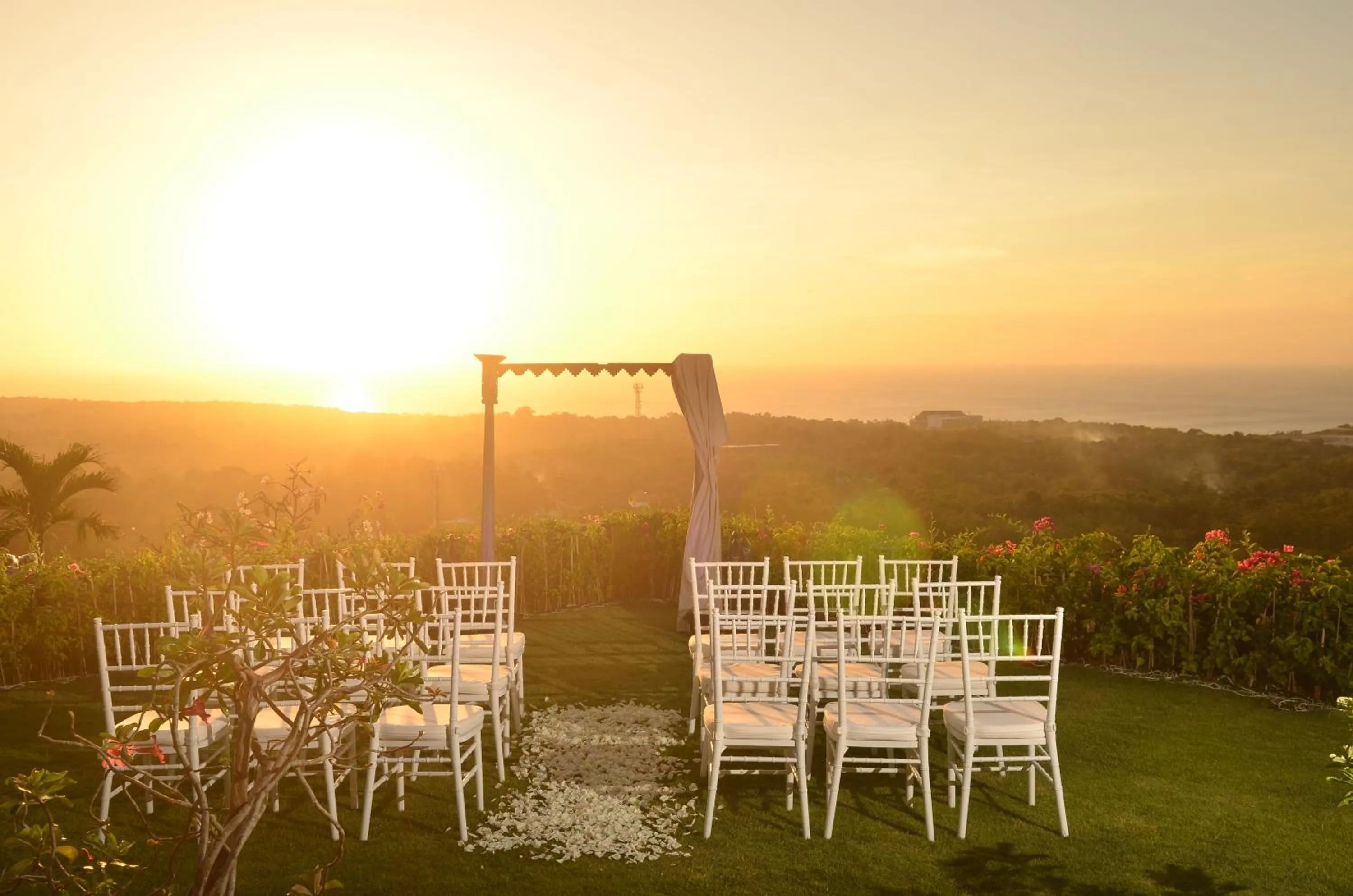 Sunset in Hidden Hills Villas - Small Luxury Hotels of The World