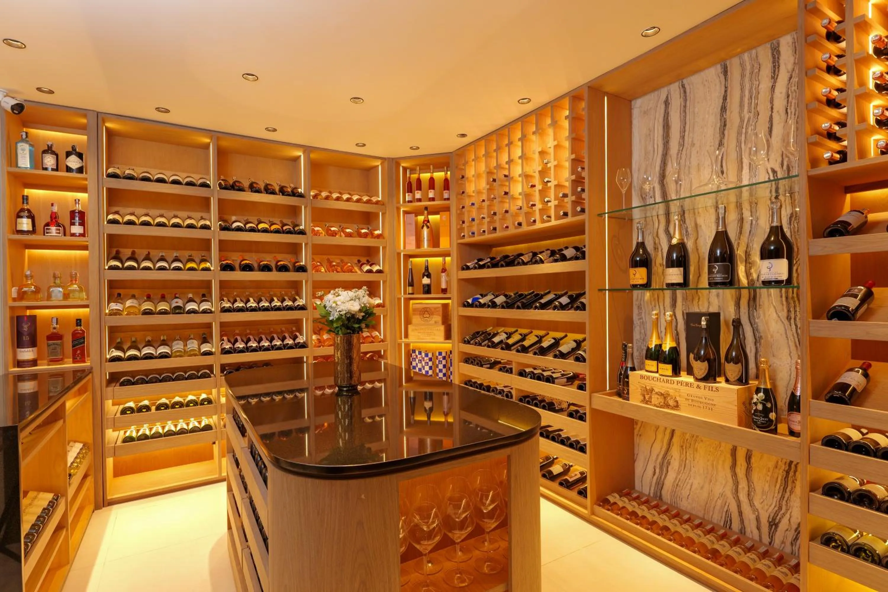 Alcoholic drinks in Hidden Hills Villas - Small Luxury Hotels of The World