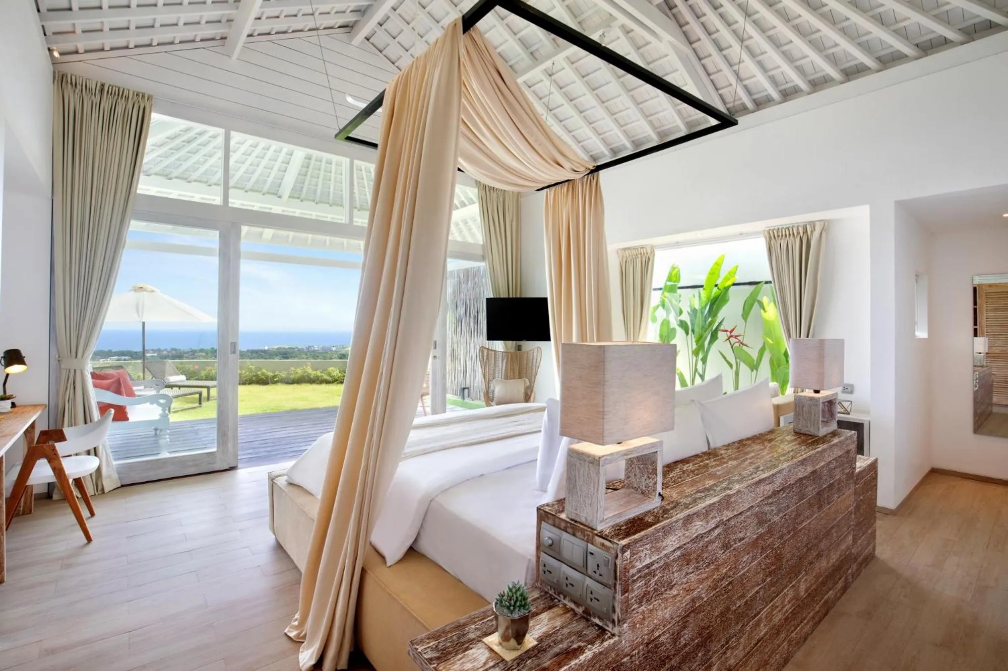 Bed in Hidden Hills Villas - Small Luxury Hotels of The World