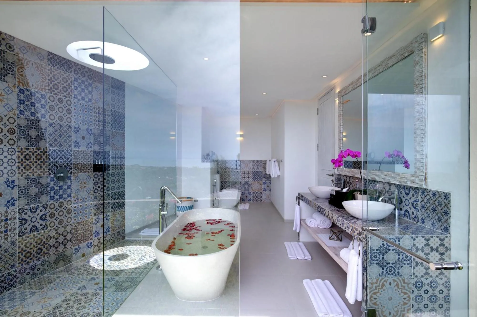 Bathroom in Hidden Hills Villas - Small Luxury Hotels of The World