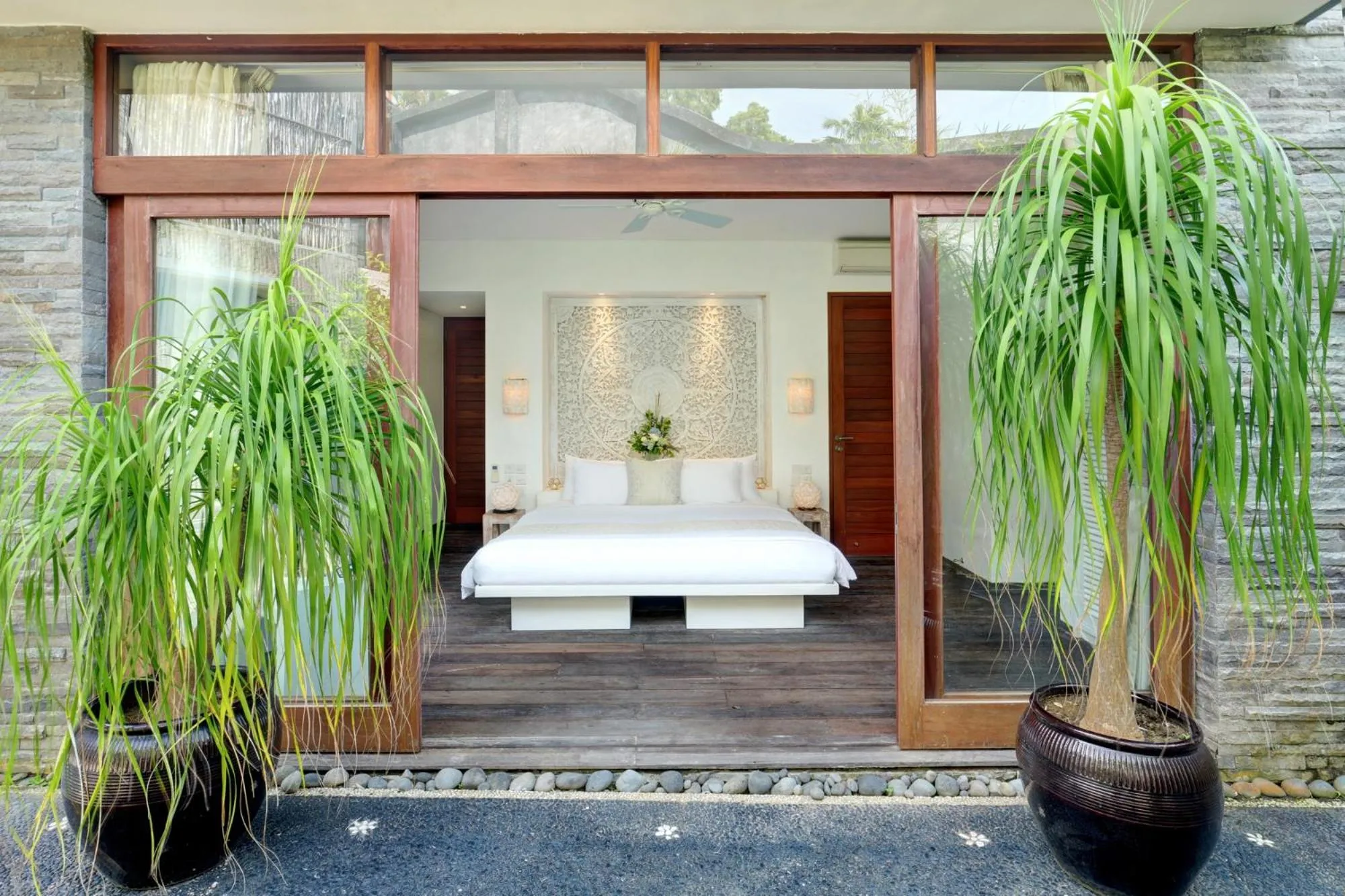 Bed in Hidden Hills Villas - Small Luxury Hotels of The World