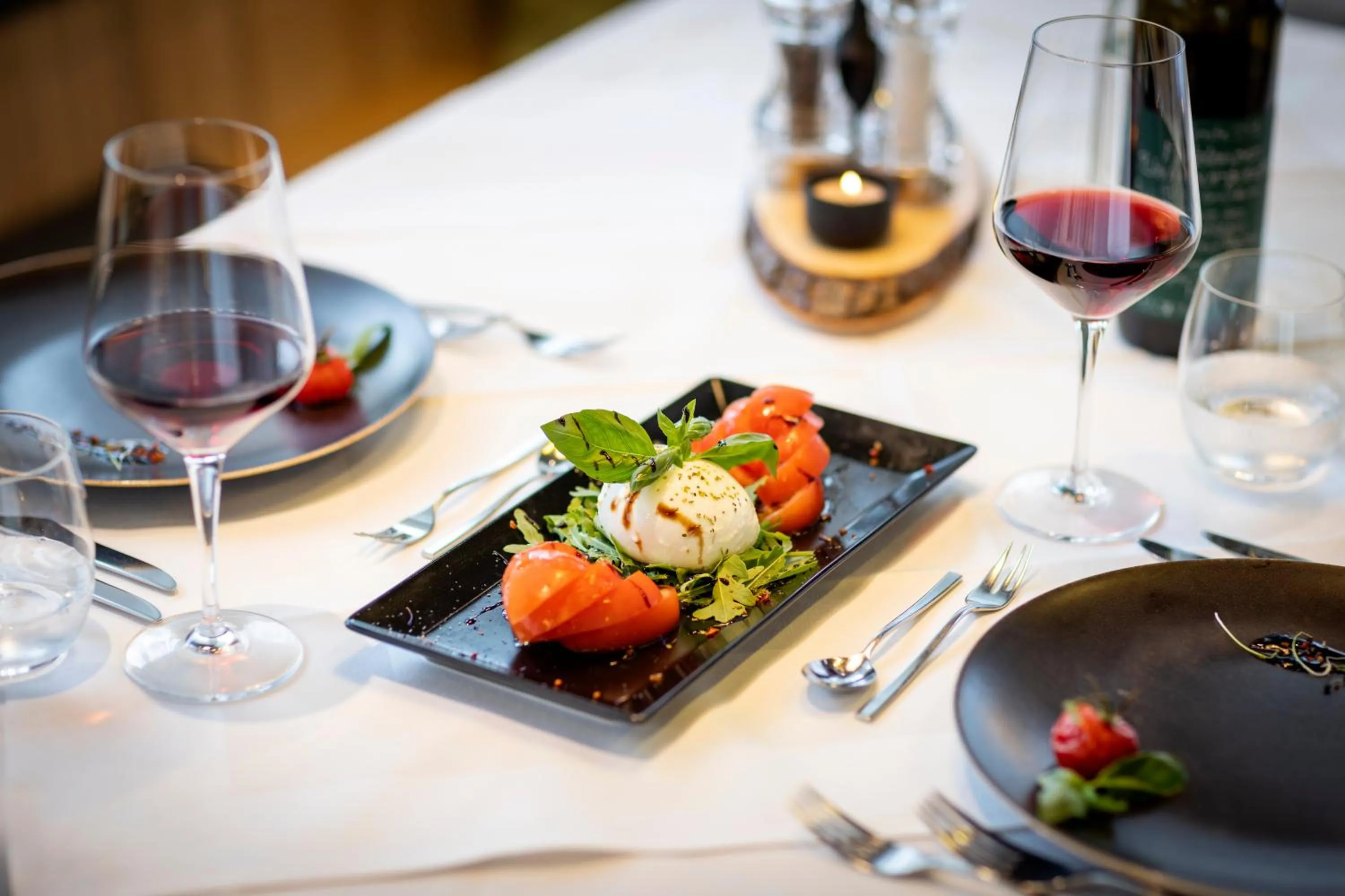 Restaurant/places to eat in JUFA Hotel Malbun