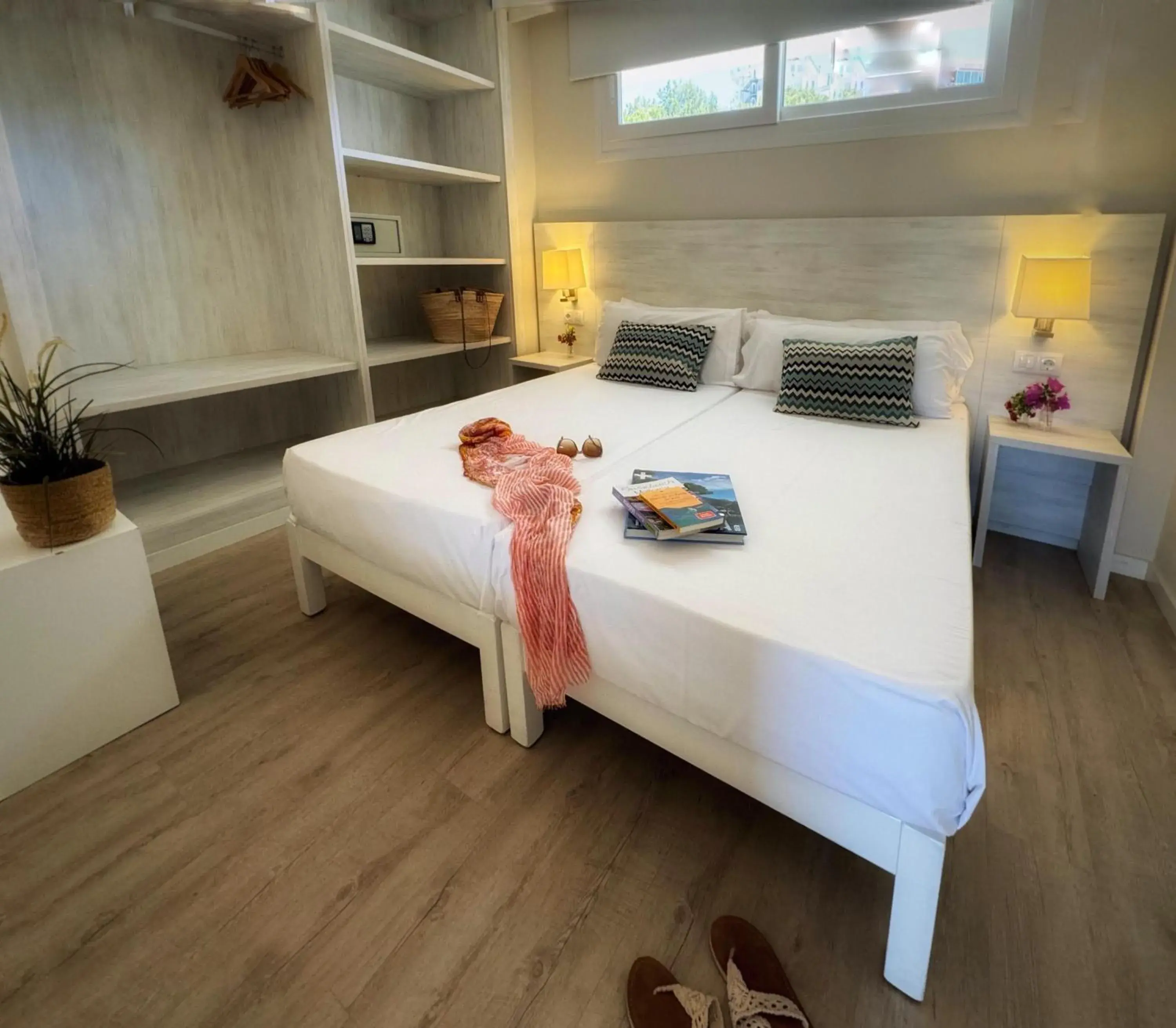 Photo of the whole room, Bed in INN Mallorca Aparthotel Photo of the whole room, Bed in INN Mallorca Aparthotel