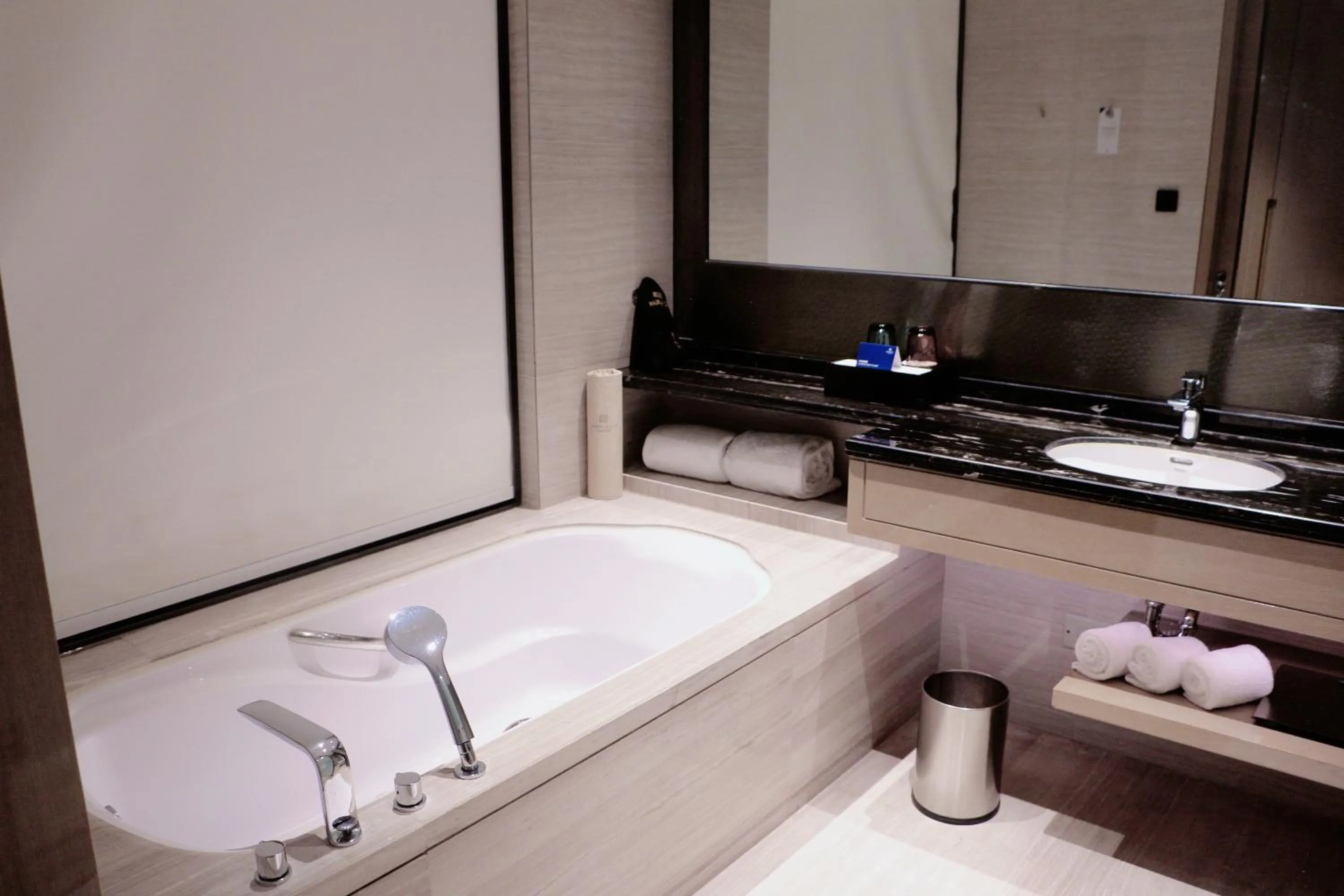Bathroom in Wanda Realm Huangshi