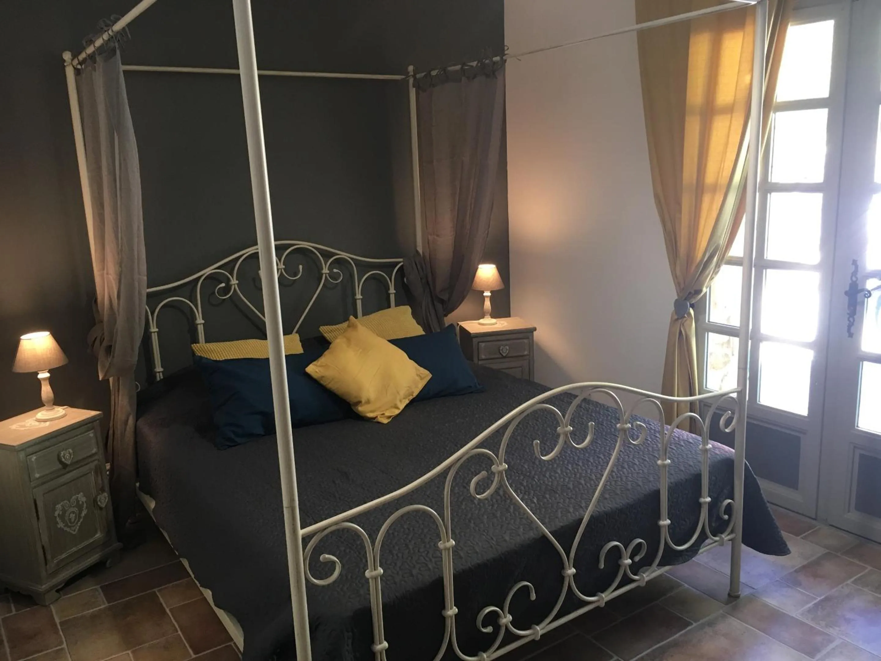 Bedroom, Bed in Le Mas de la Pinède