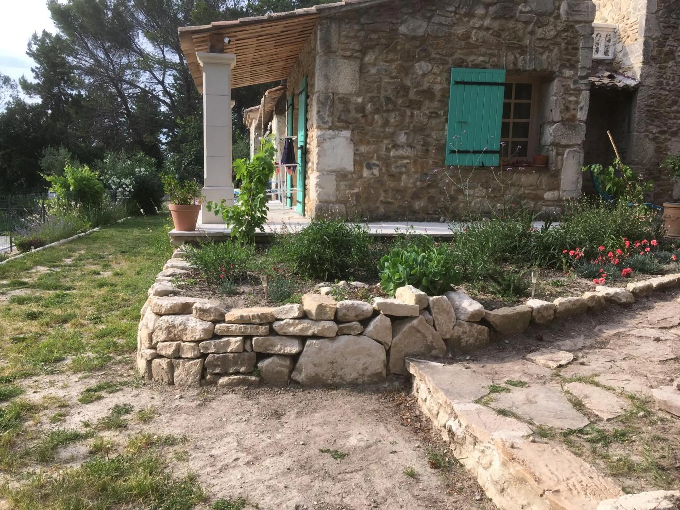 Property building in Le Mas de la Pinède
