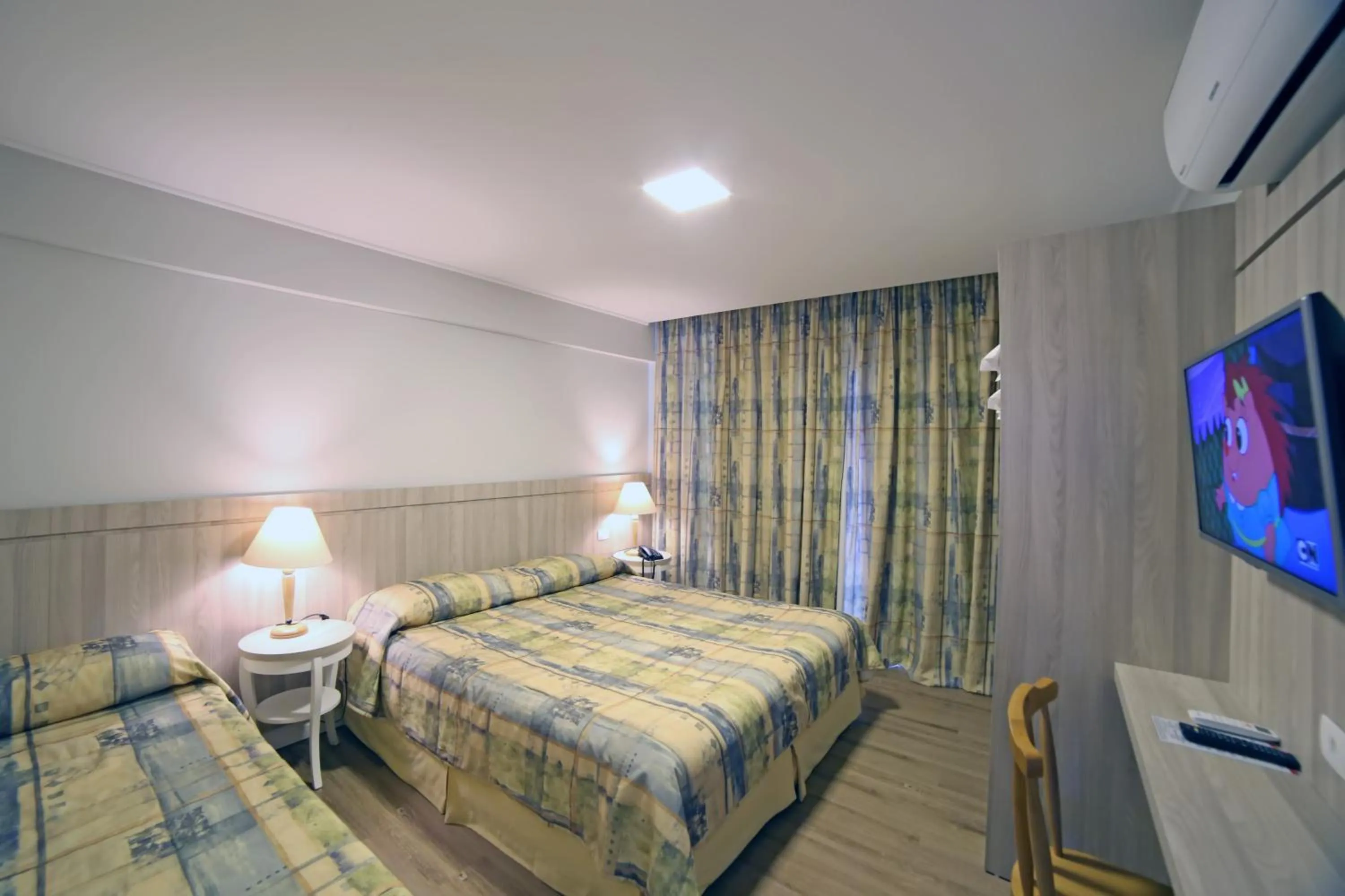 Photo of the whole room, Bed in Moinho Itália Hotel